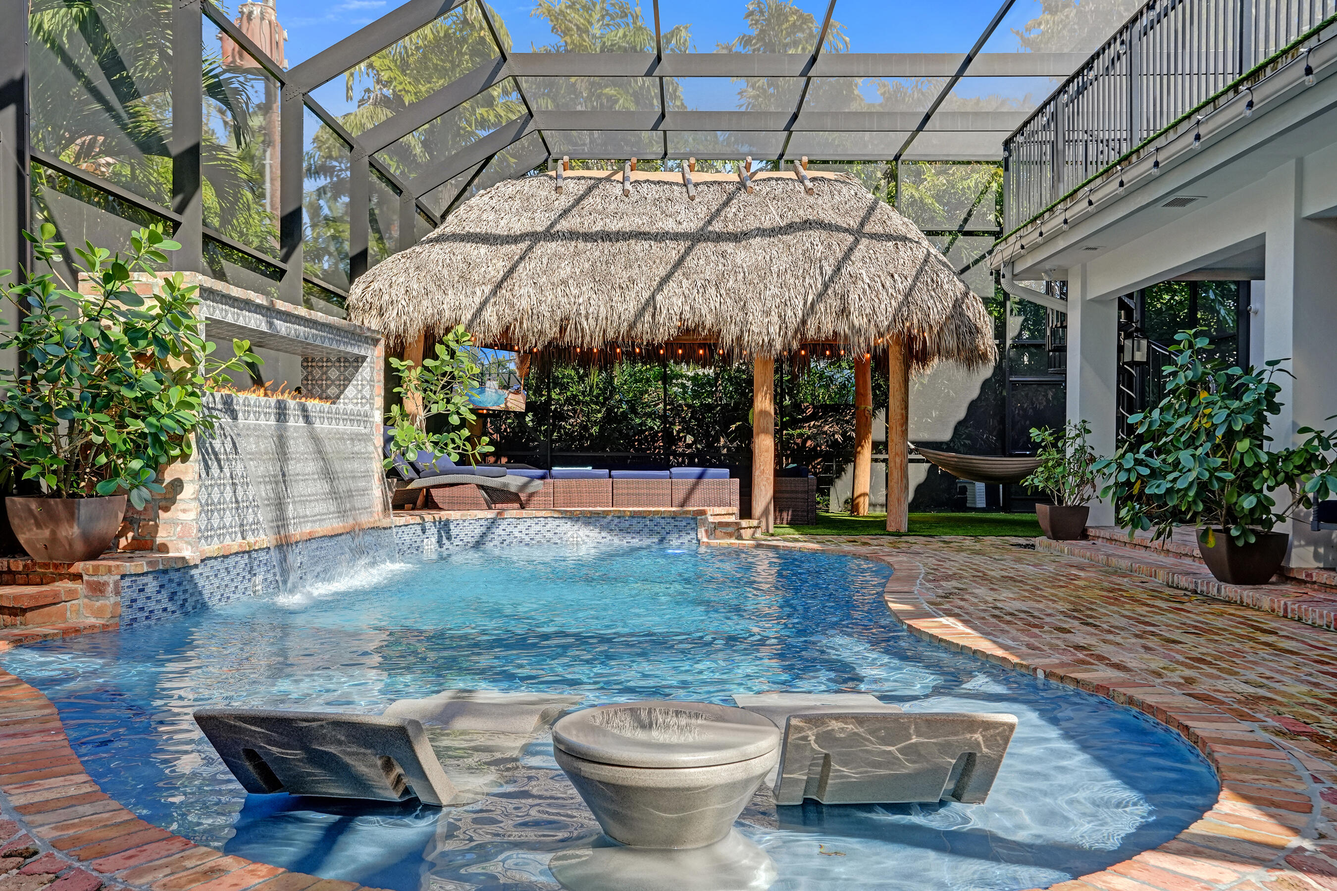 738 Middle Riv Fort Lauderdale, FL 33304