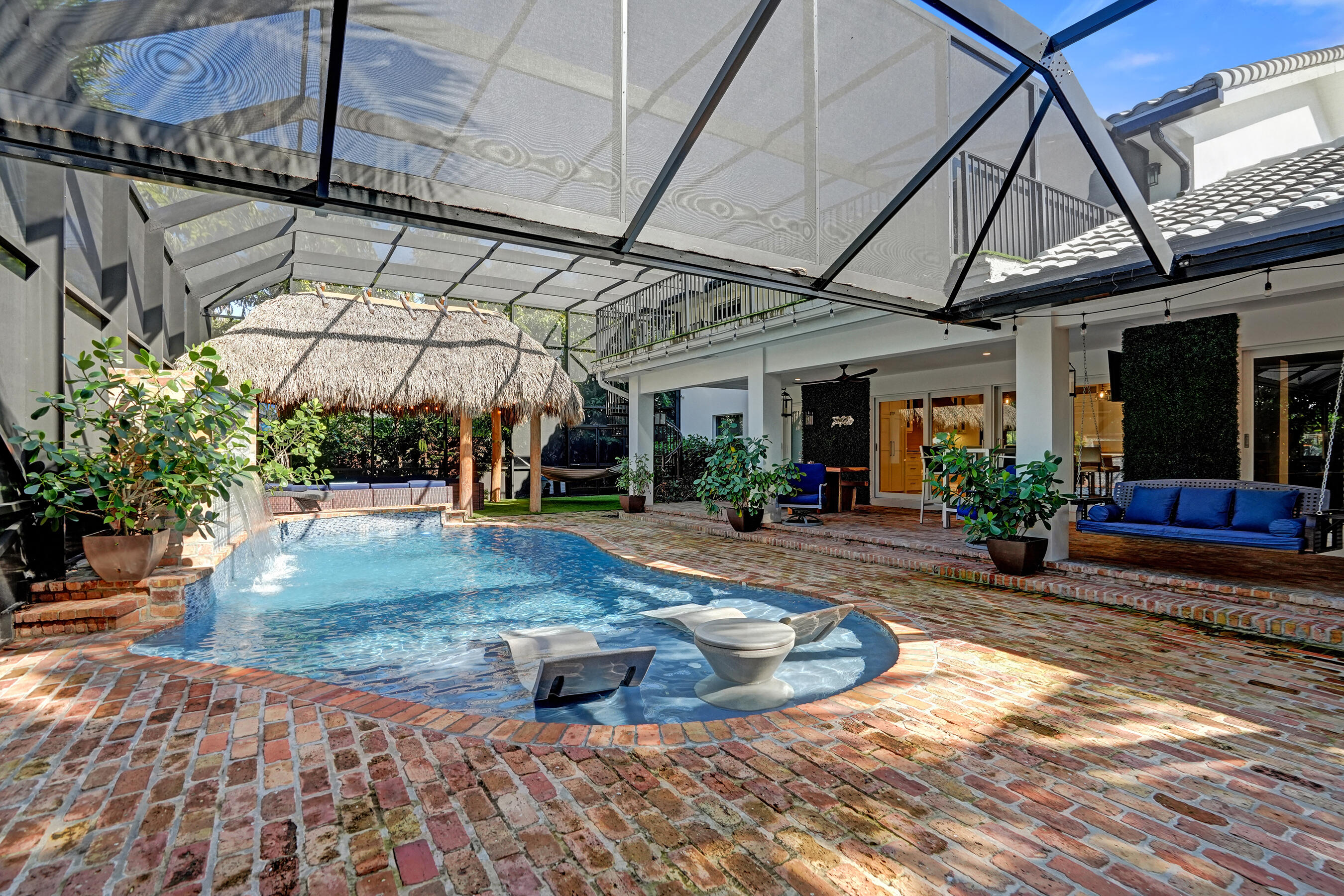 738 Middle Riv Fort Lauderdale, FL 33304