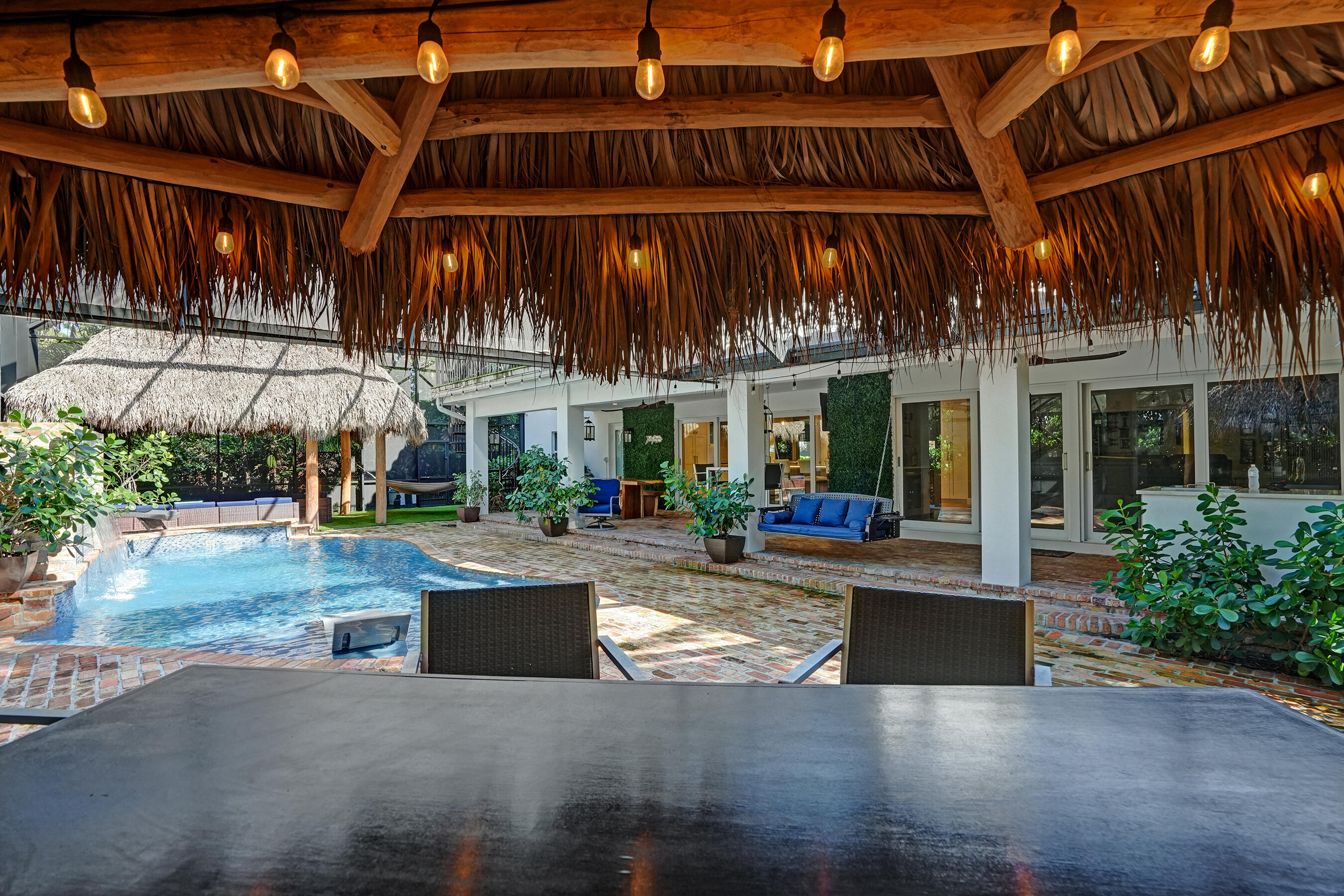 738 Middle Riv Fort Lauderdale, FL 33304