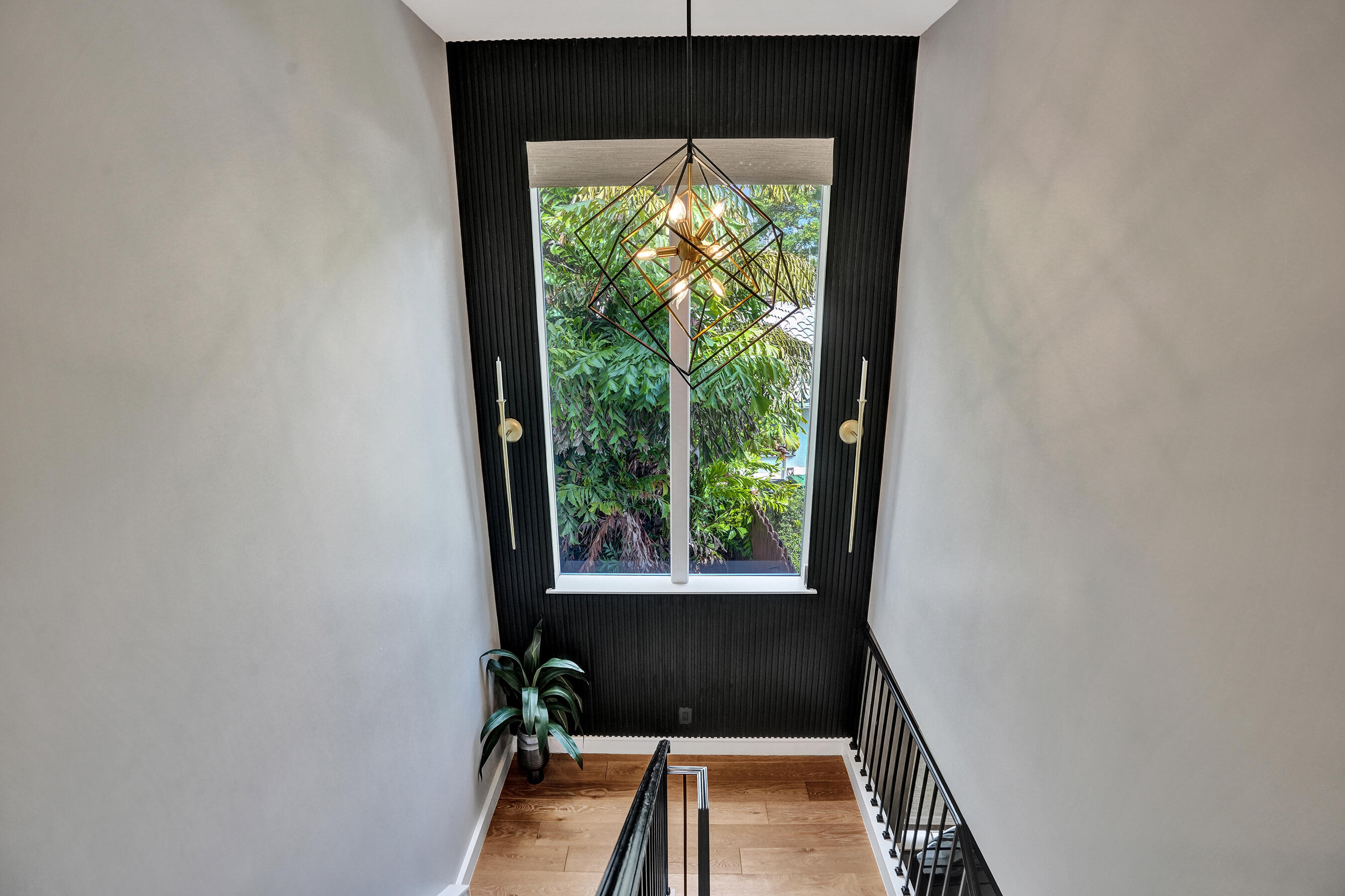 738 Middle Riv Fort Lauderdale, FL 33304