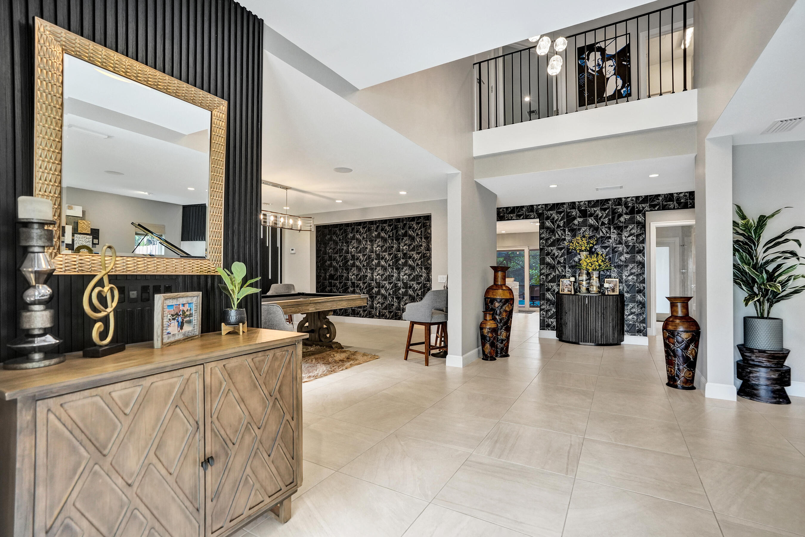 738 Middle Riv Fort Lauderdale, FL 33304