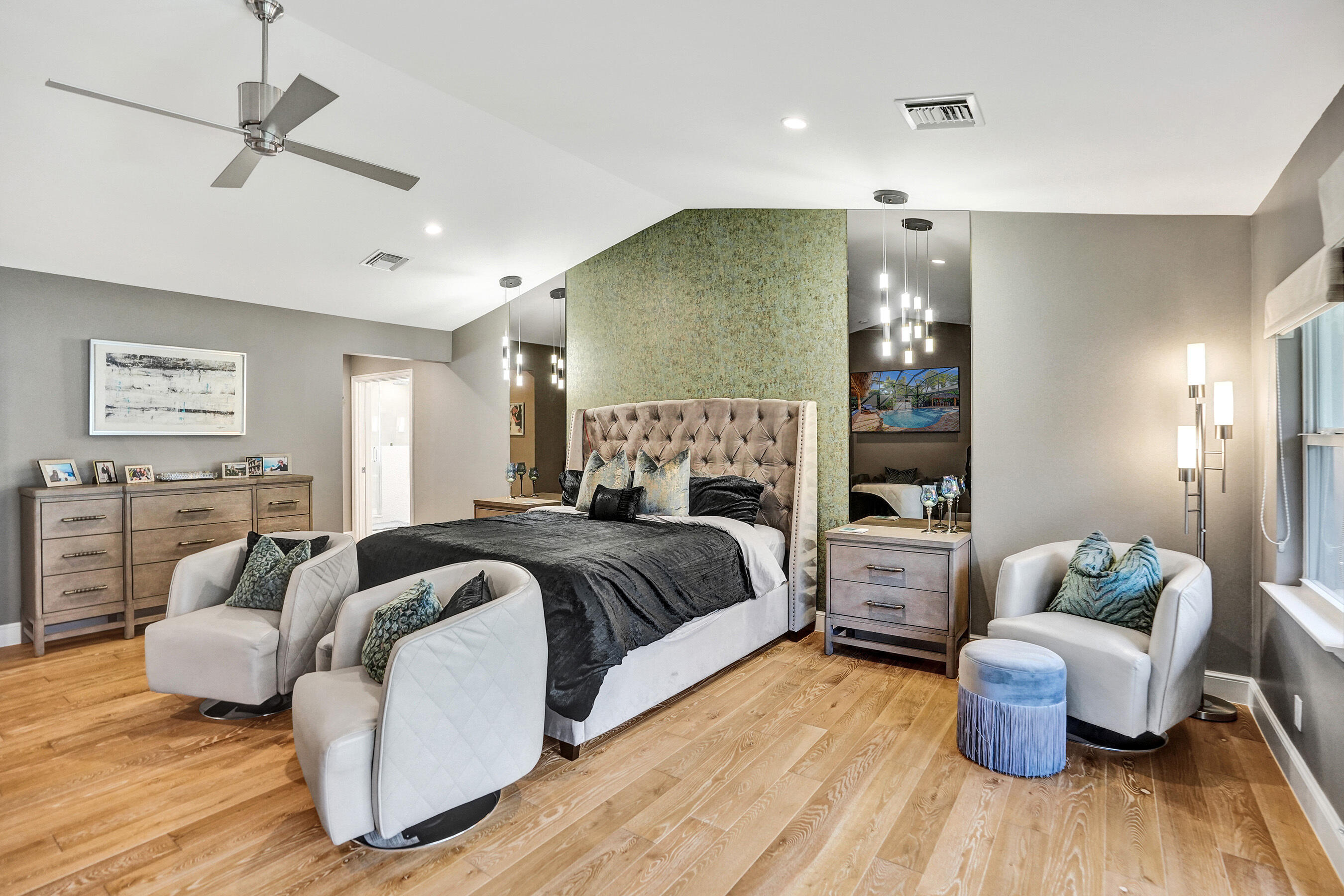 738 Middle Riv Fort Lauderdale, FL 33304