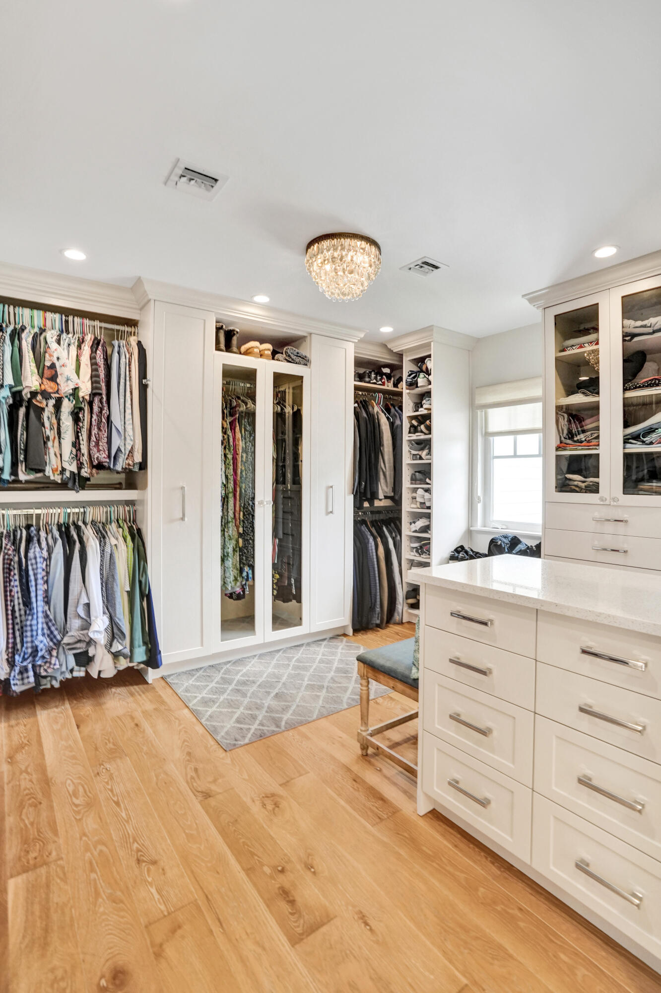 738 Middle Riv Fort Lauderdale, FL 33304