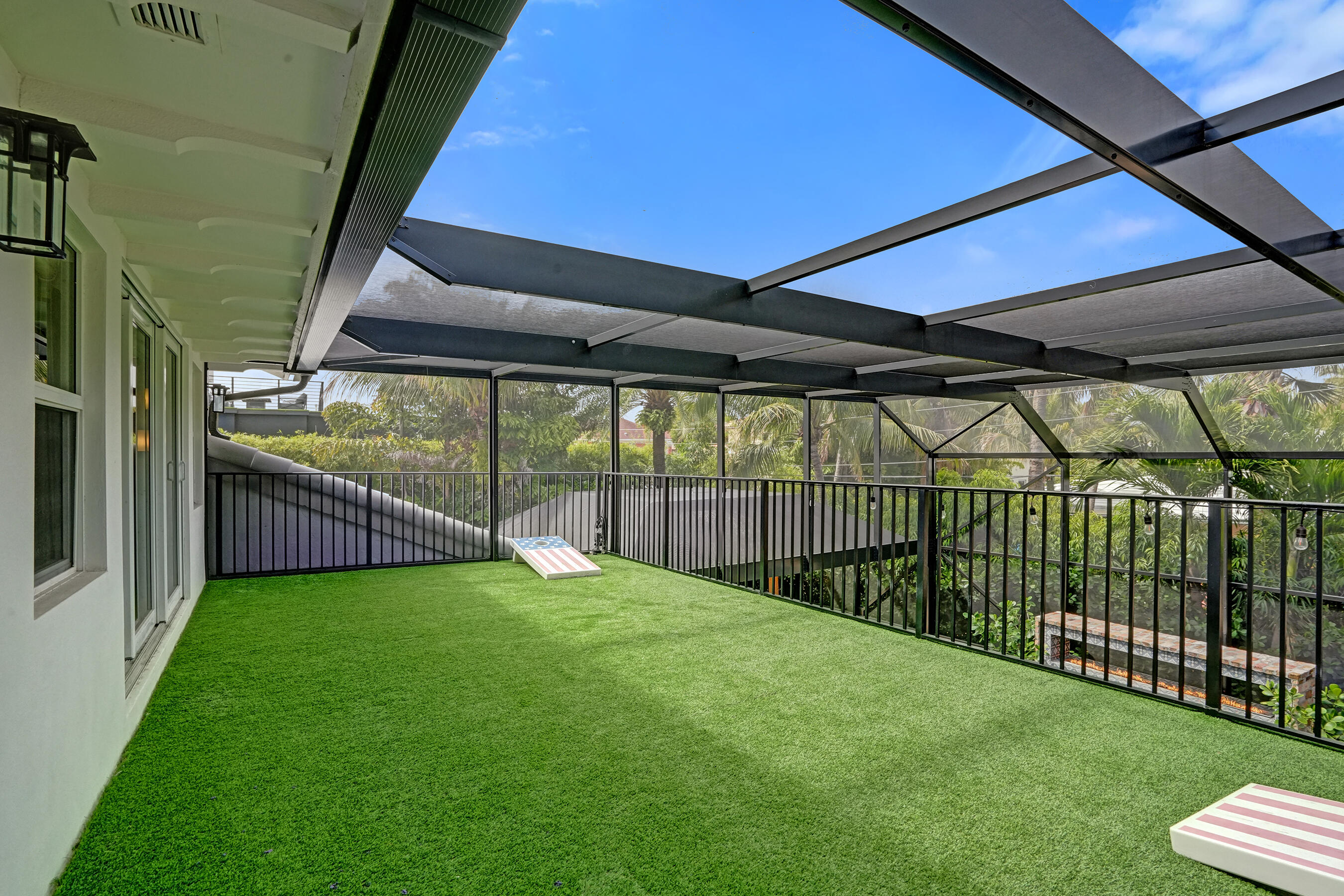 738 Middle Riv Fort Lauderdale, FL 33304