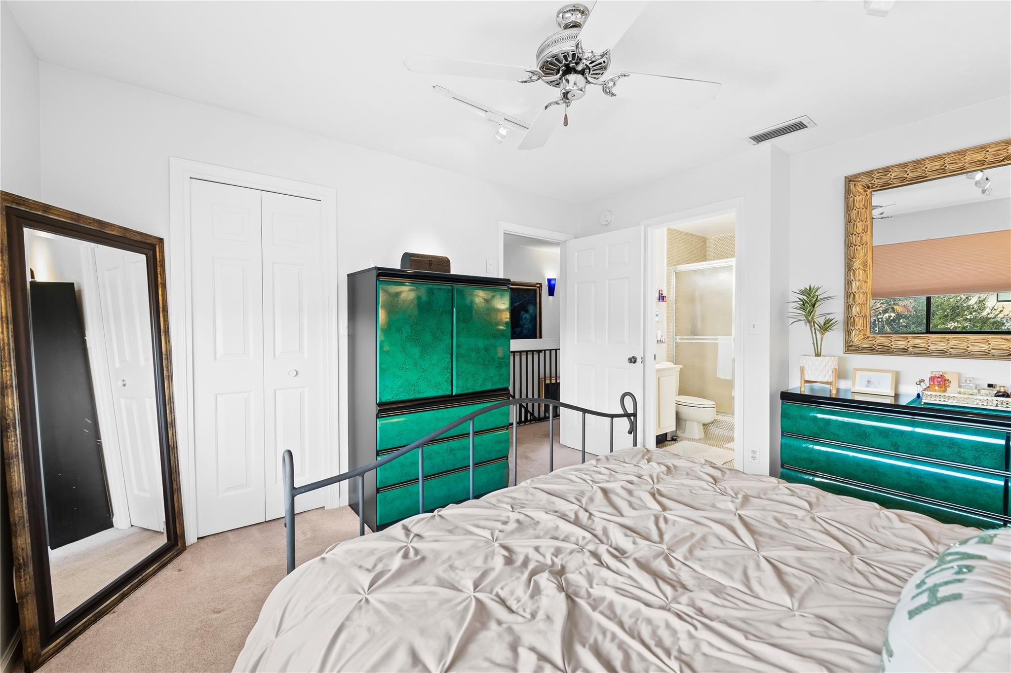 3225 NE 13th #201 Pompano Beach, FL 33062