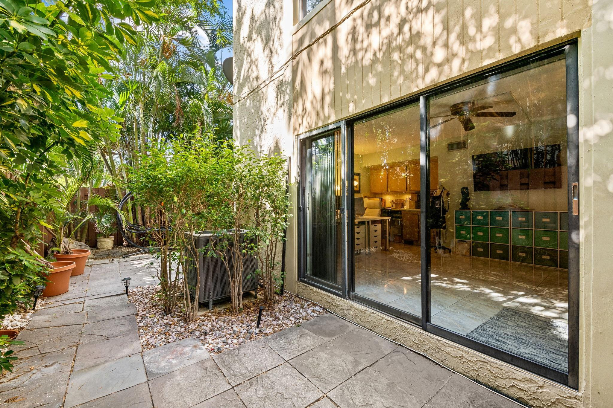 3225 NE 13th #201 Pompano Beach, FL 33062