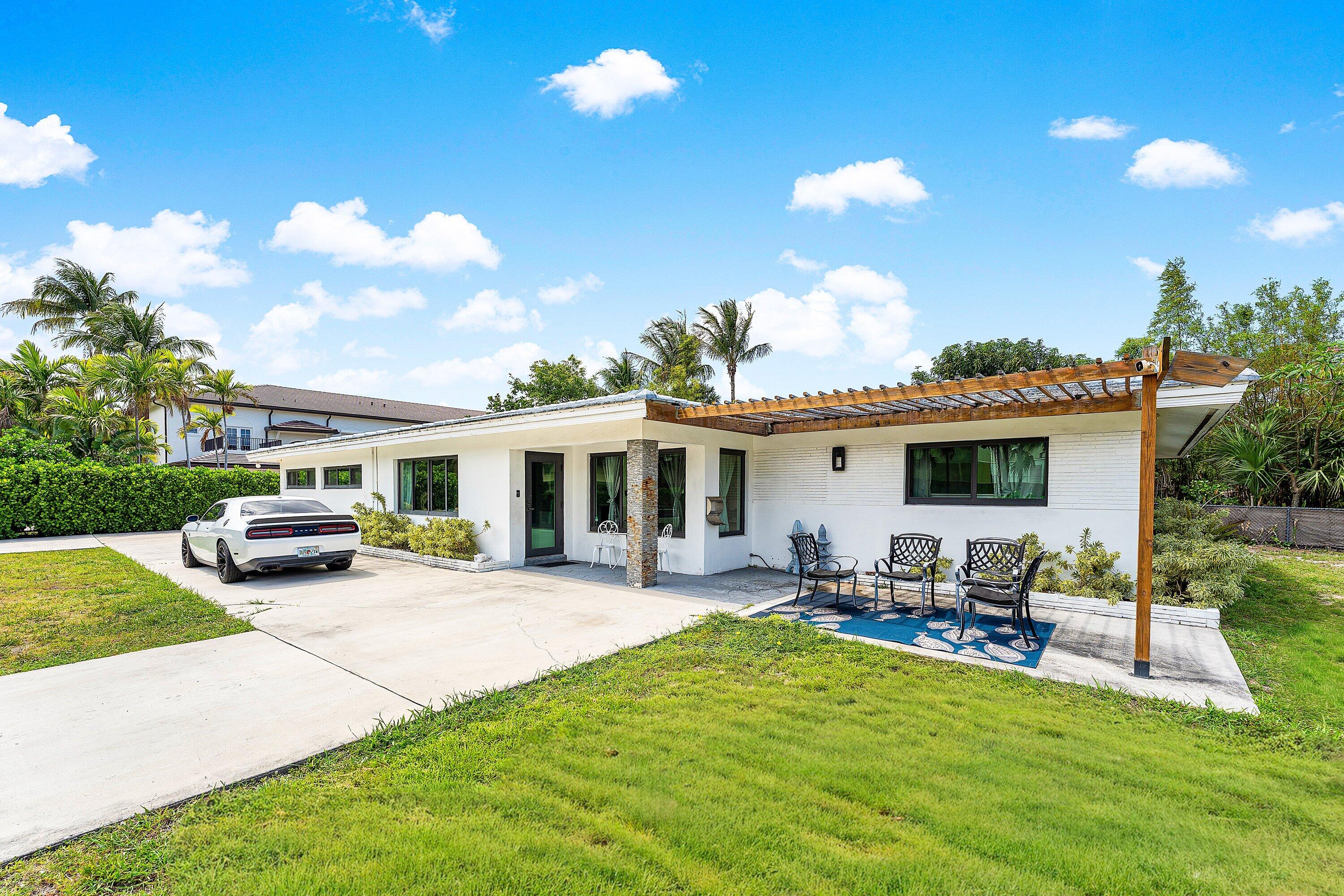 201 NE 26th Pompano Beach, FL 33062