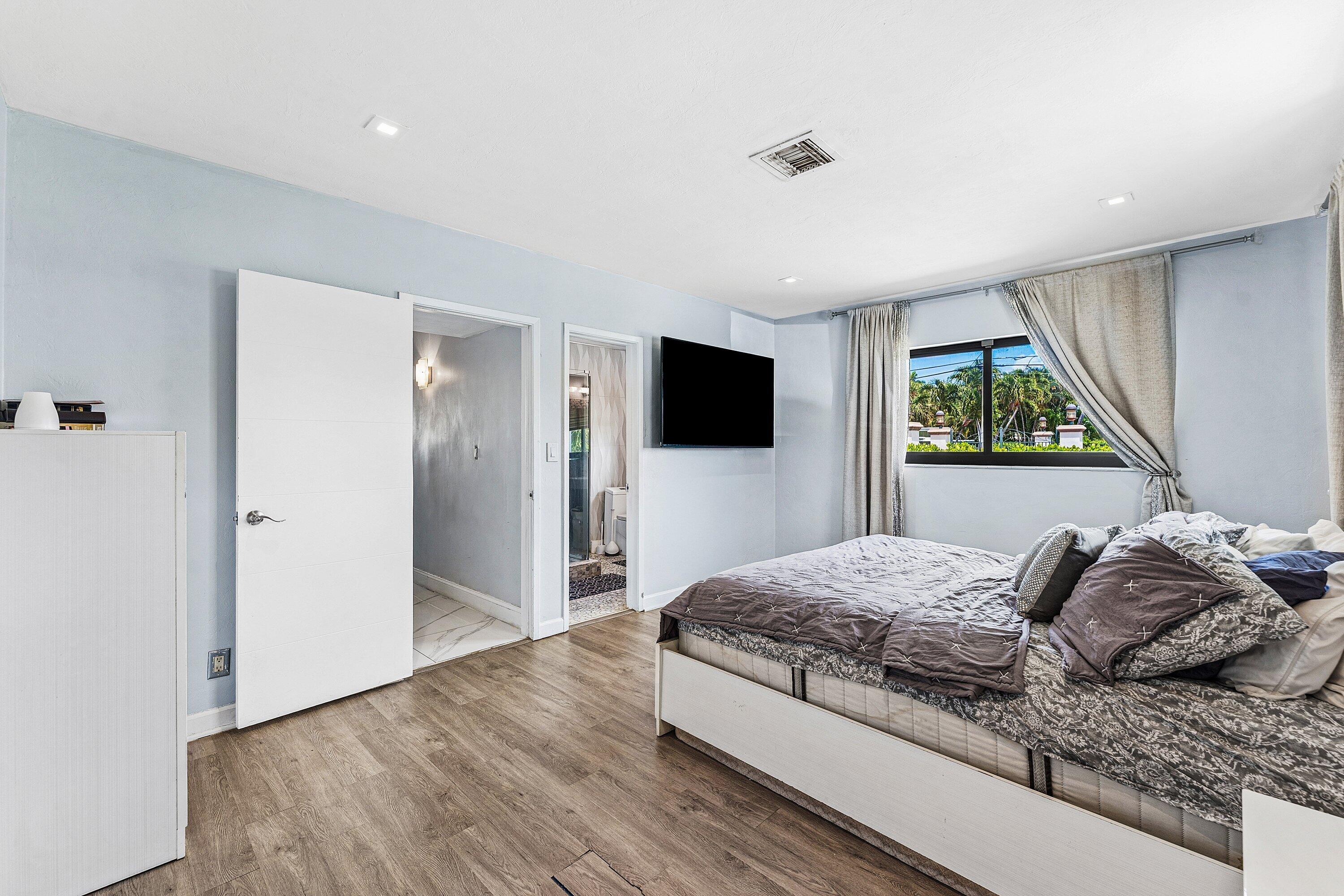 201 NE 26th Pompano Beach, FL 33062