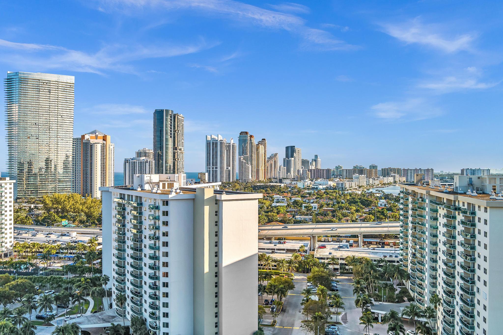 19390 Collins #421 Sunny Isles Beach, FL 33160