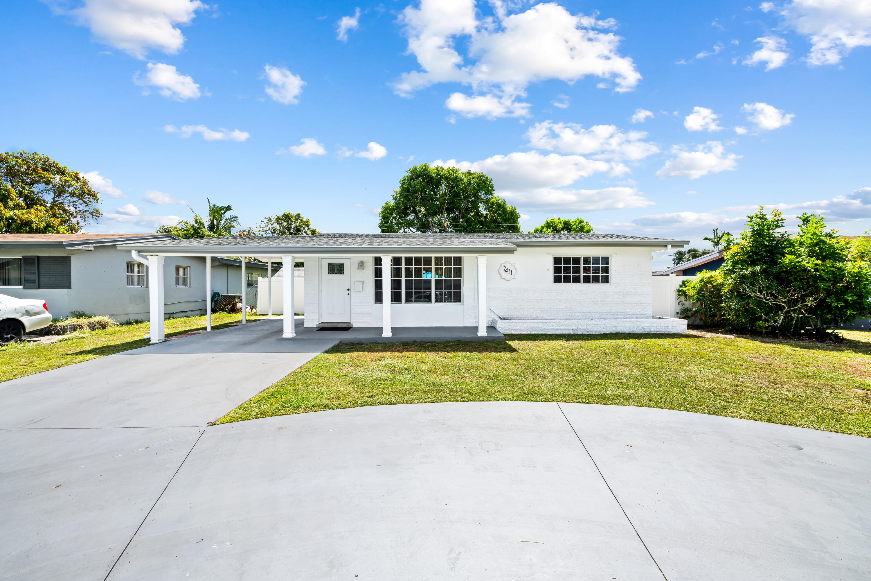 2411 Gulfstream