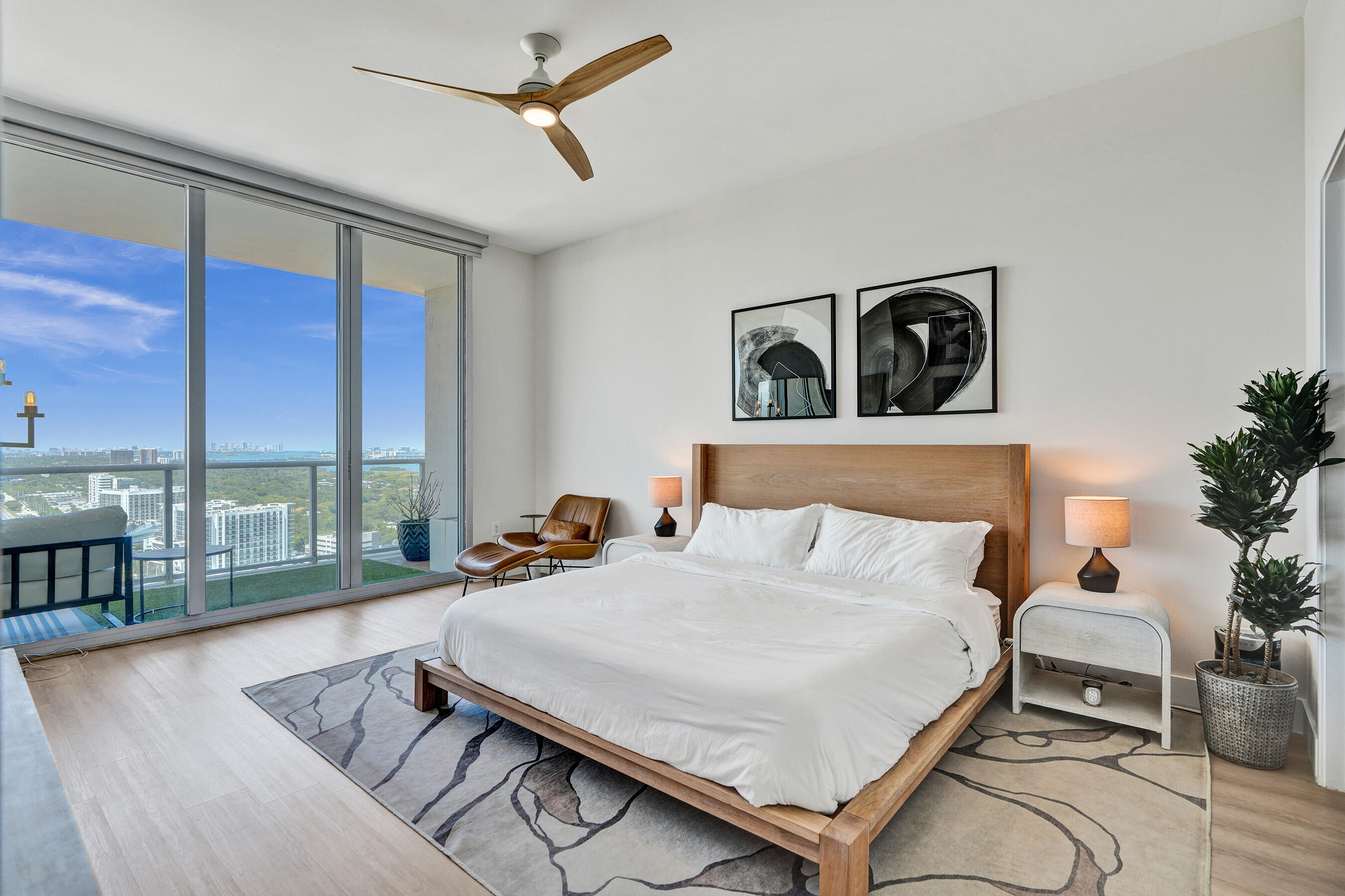 3470 E Coast #H2704 Miami, FL 33137