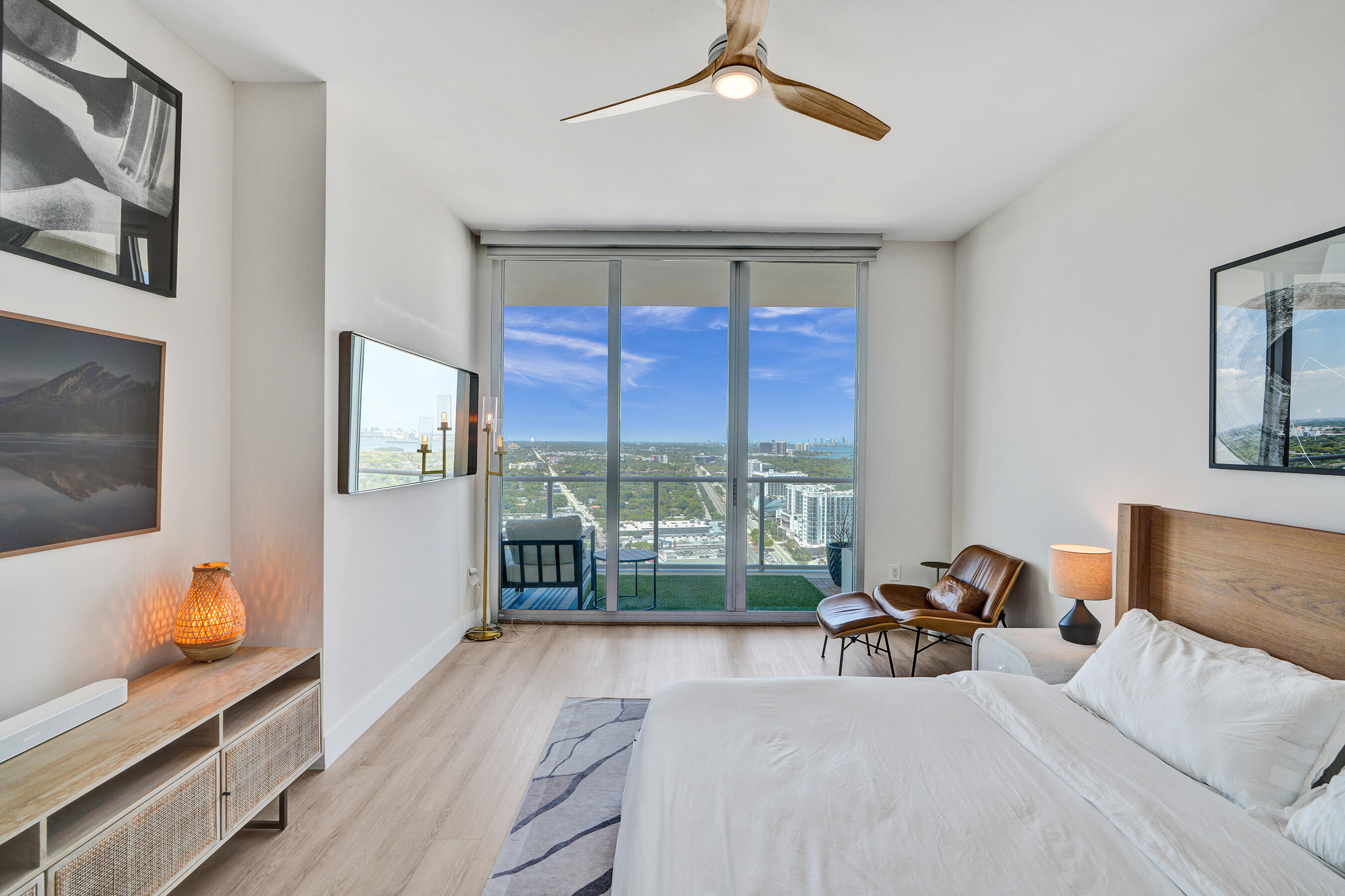 3470 E Coast #H2704 Miami, FL 33137