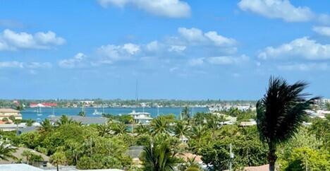 2700 N Ocean Riviera Beach, FL 33404