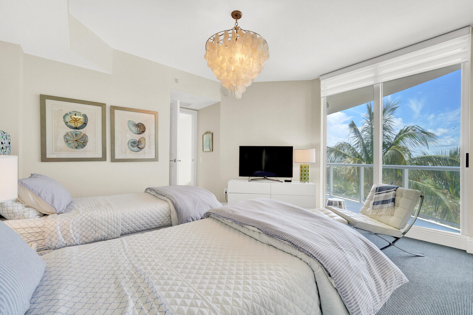 2700 N Ocean Riviera Beach, FL 33404