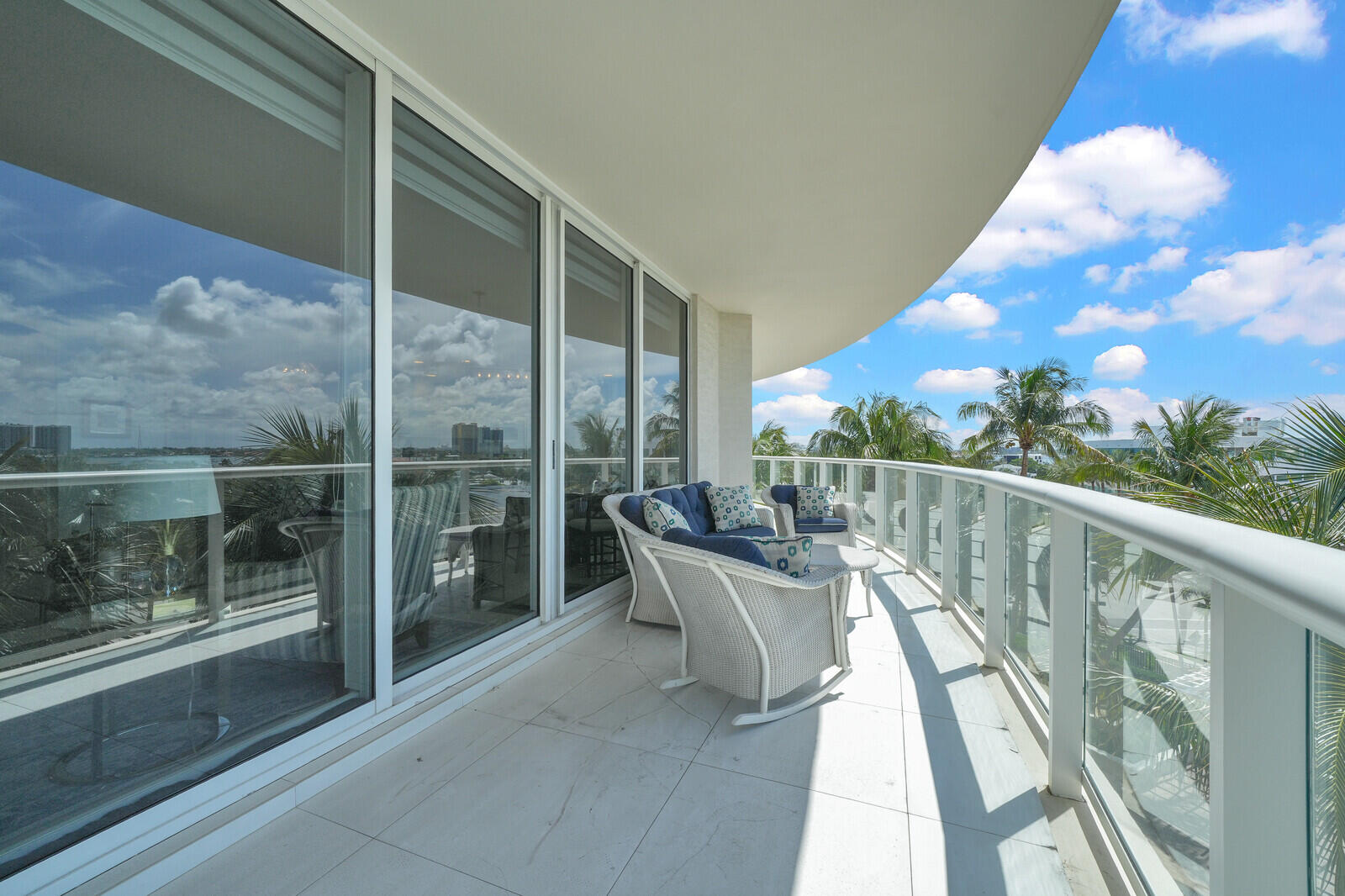 2700 N Ocean Riviera Beach, FL 33404