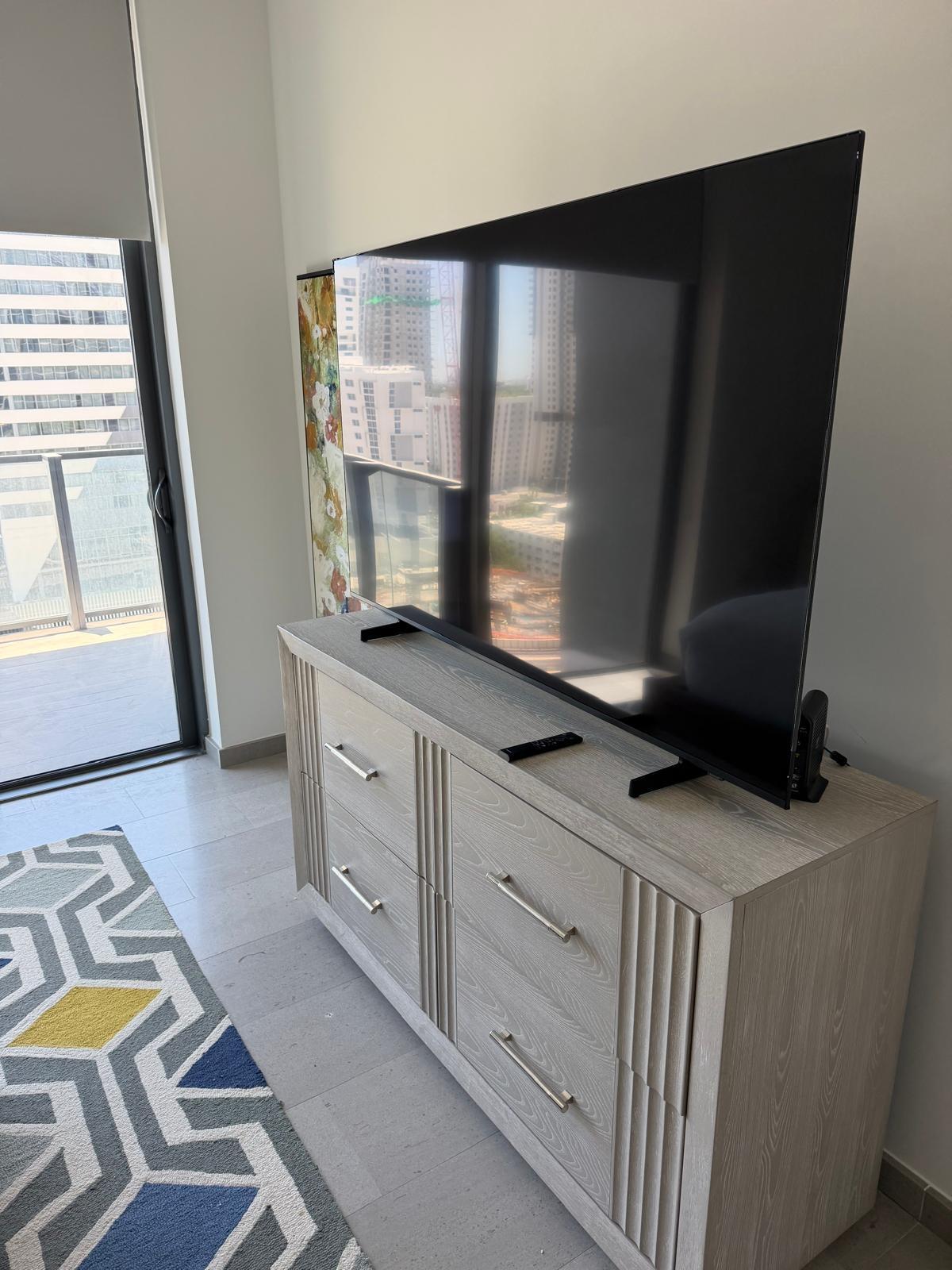 88 SW 7th #1006 Miami, FL 33130