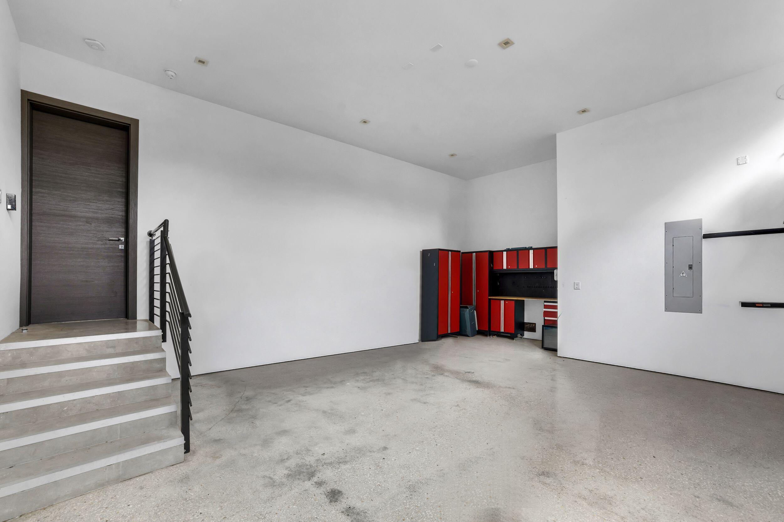 3462 NE 171st North Miami Beach, FL 33160