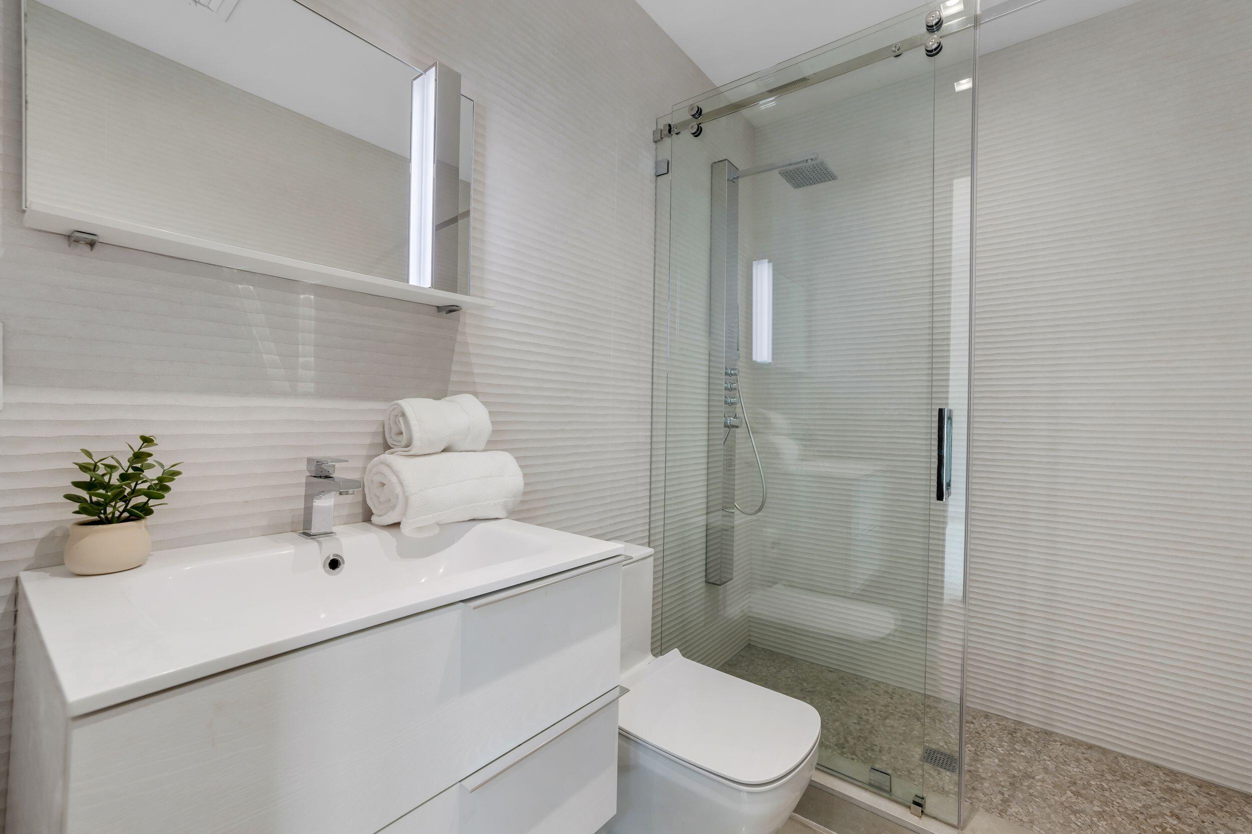 3462 NE 171st North Miami Beach, FL 33160