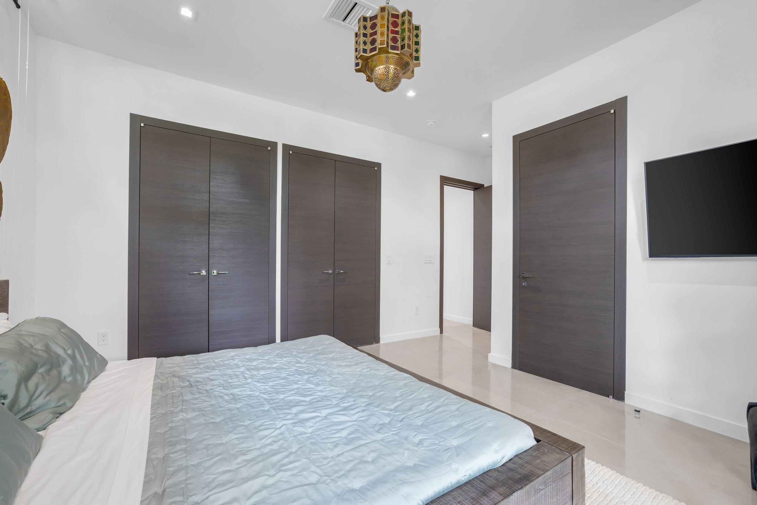 3462 NE 171st North Miami Beach, FL 33160
