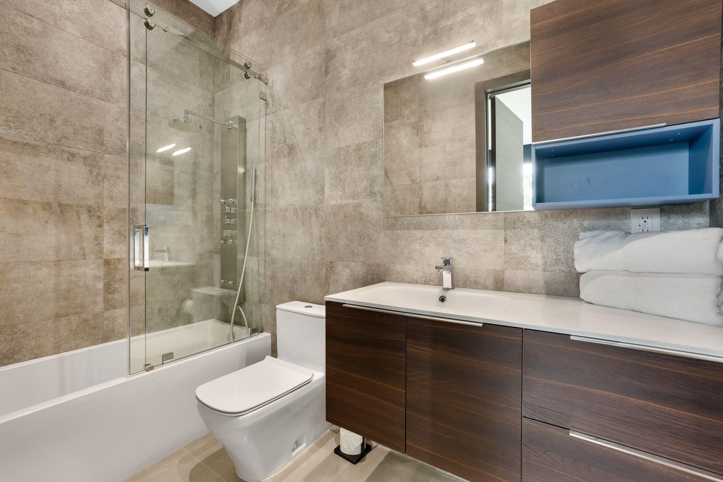 3462 NE 171st North Miami Beach, FL 33160