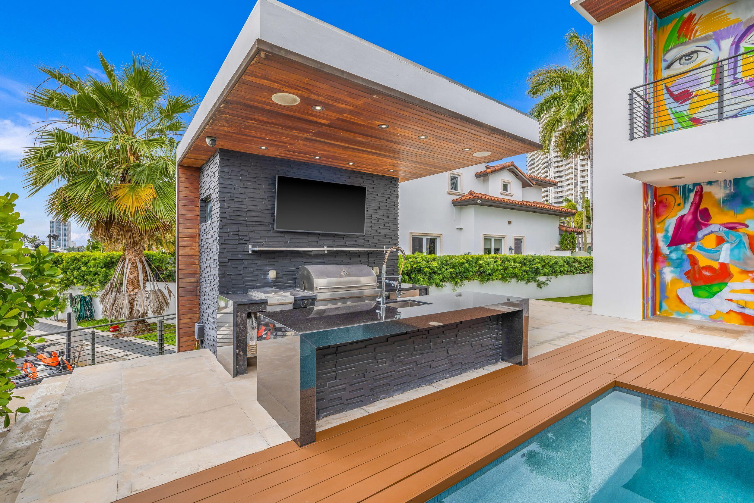 3462 NE 171st North Miami Beach, FL 33160