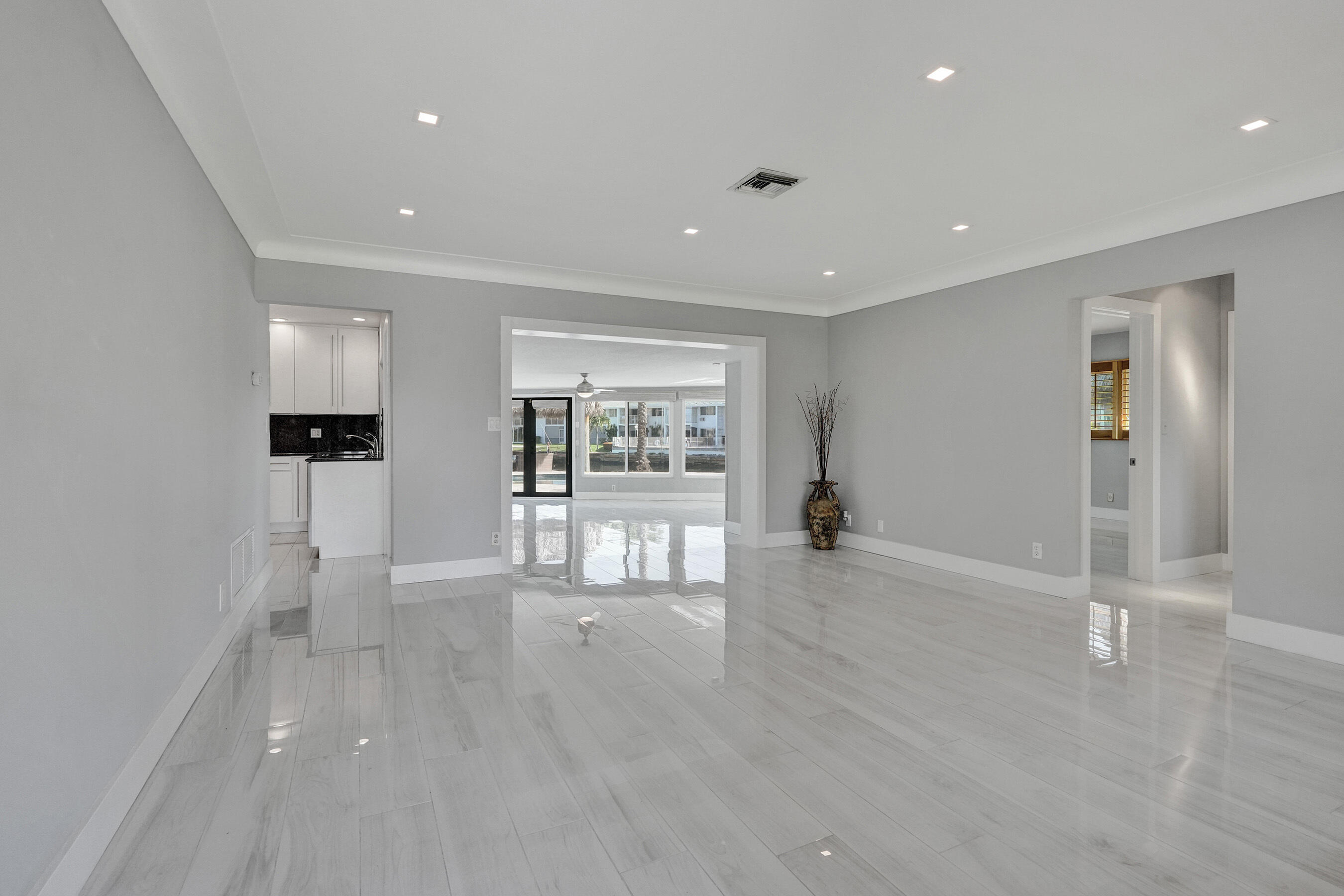 271 SE 5th Pompano Beach, FL 33060