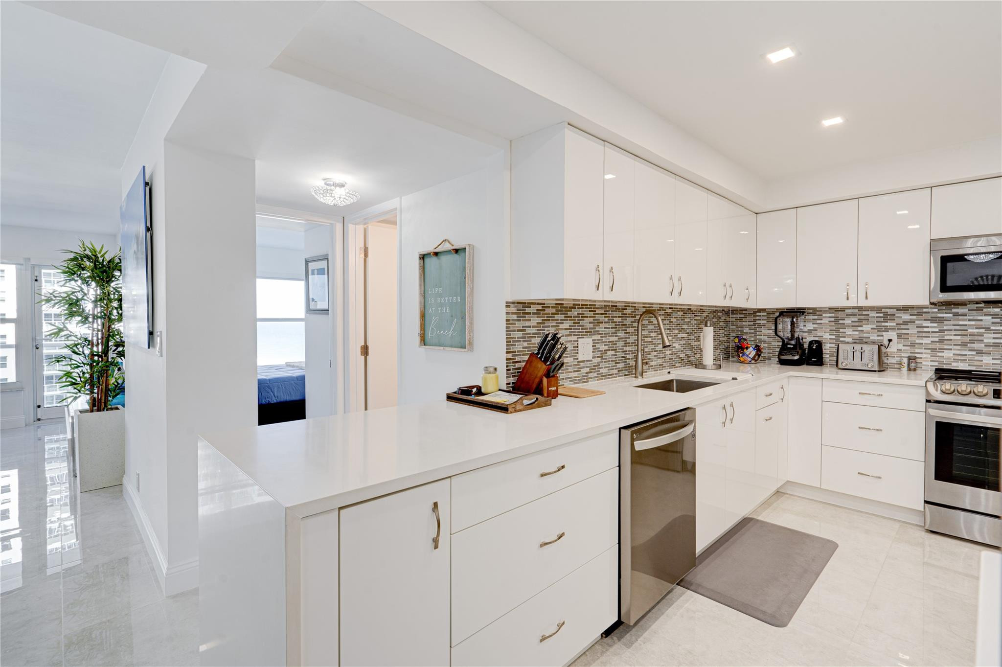 3500 Galt Ocean #716 Fort Lauderdale, FL 33308