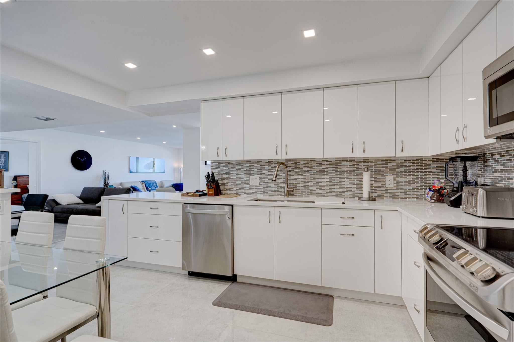 3500 Galt Ocean #716 Fort Lauderdale, FL 33308