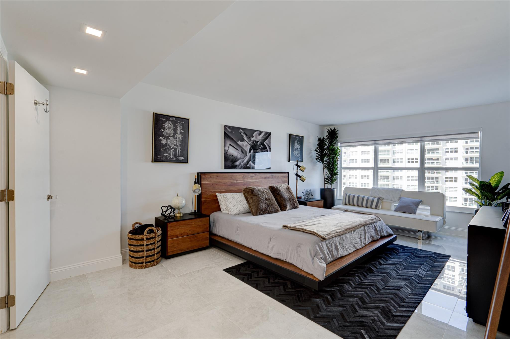 3500 Galt Ocean #716 Fort Lauderdale, FL 33308