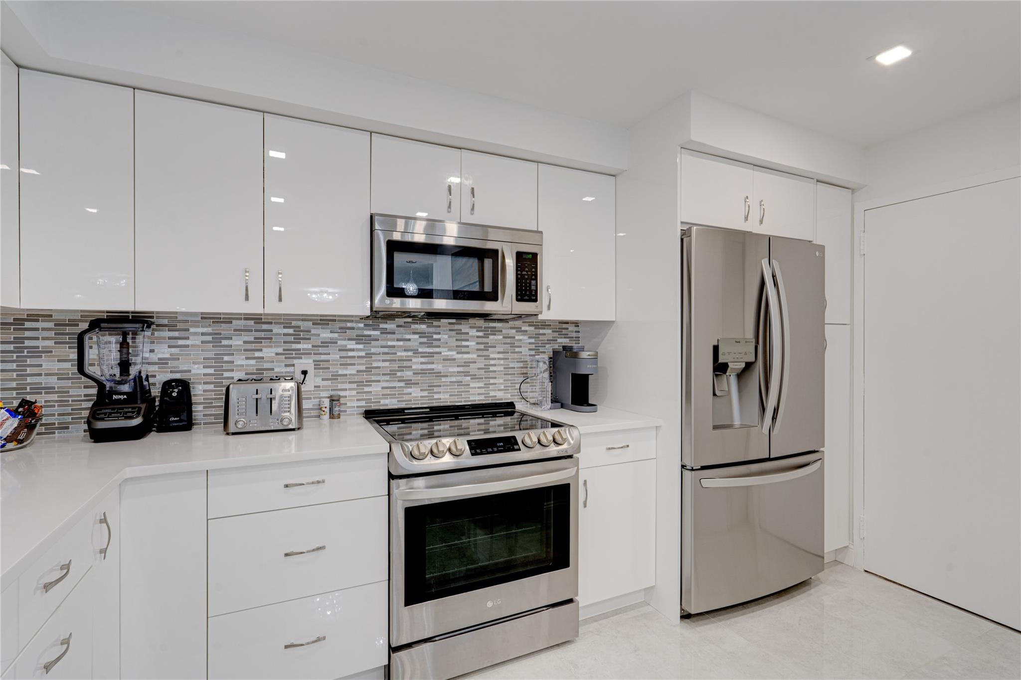 3500 Galt Ocean #716 Fort Lauderdale, FL 33308