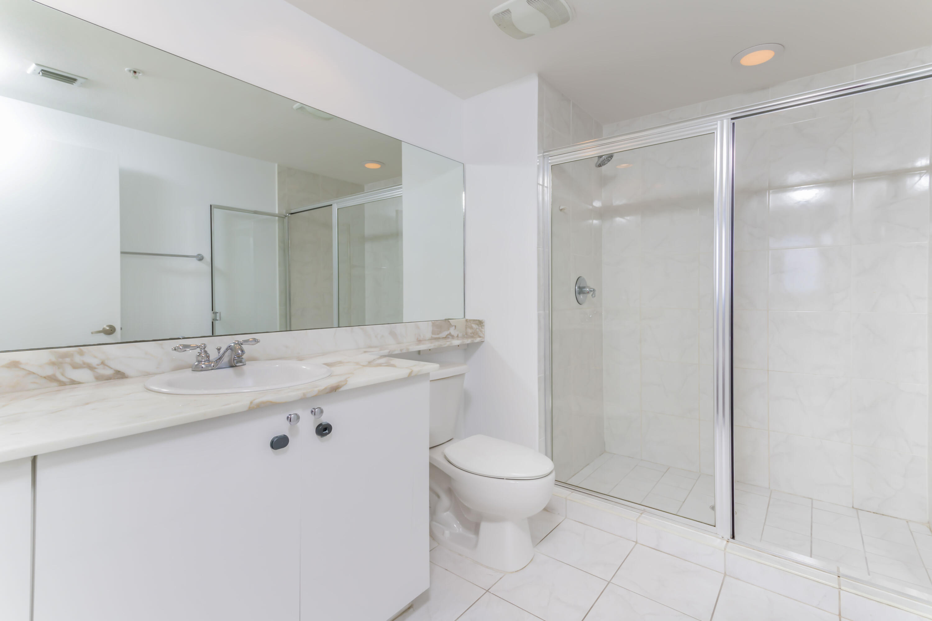 image The Venture at Aventura14