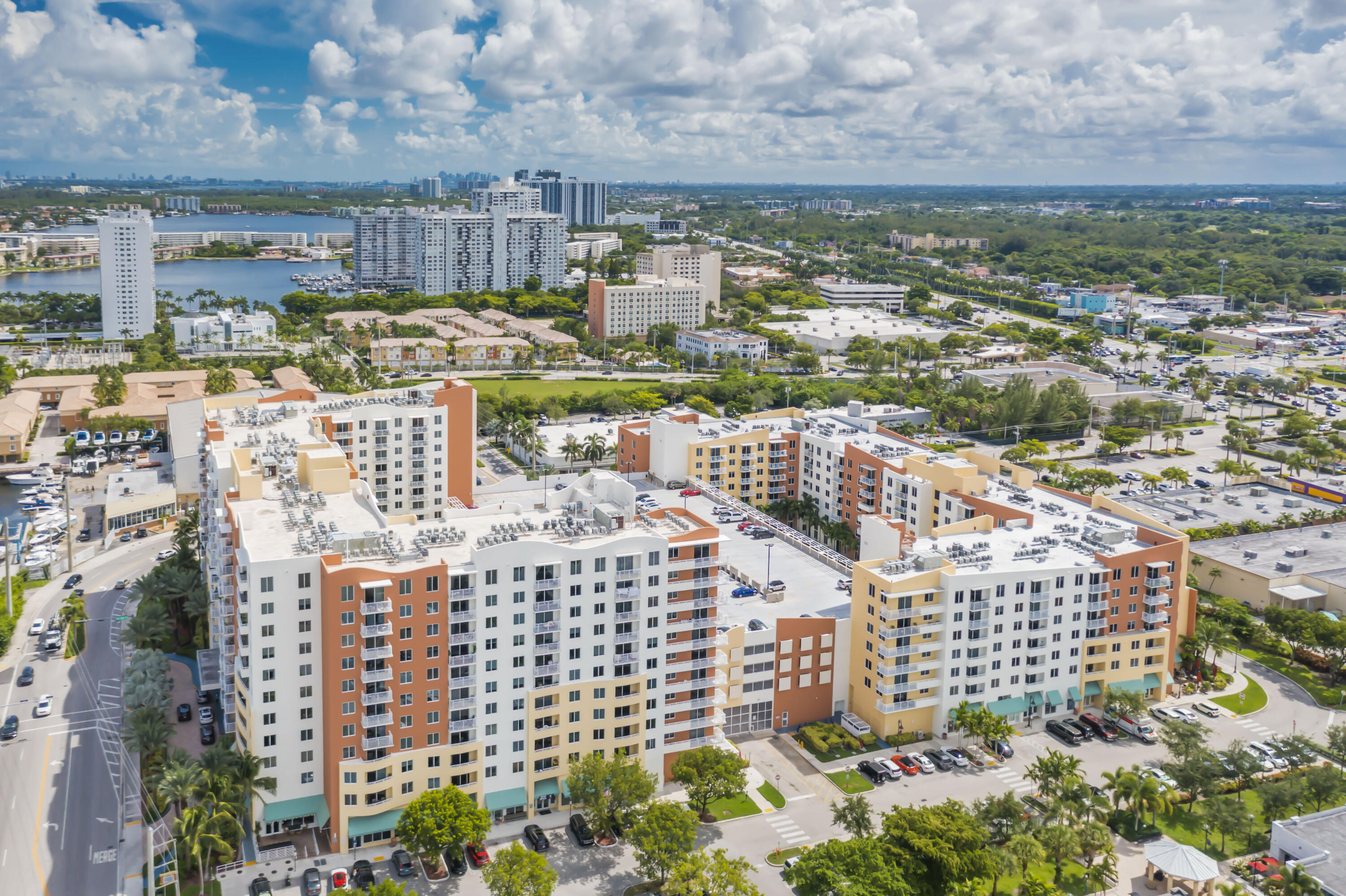 image The Venture at Aventura20