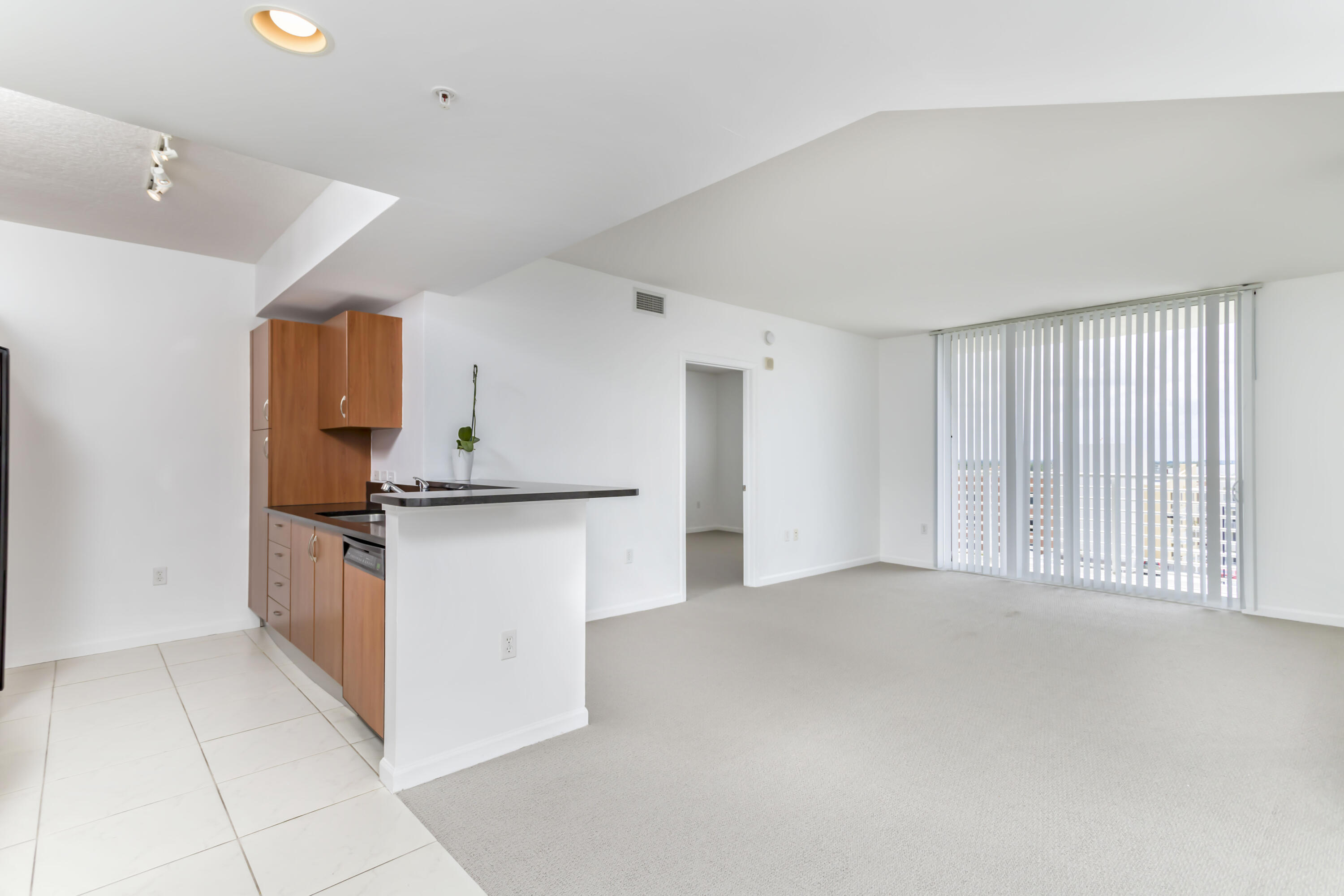 image The Venture at Aventura4