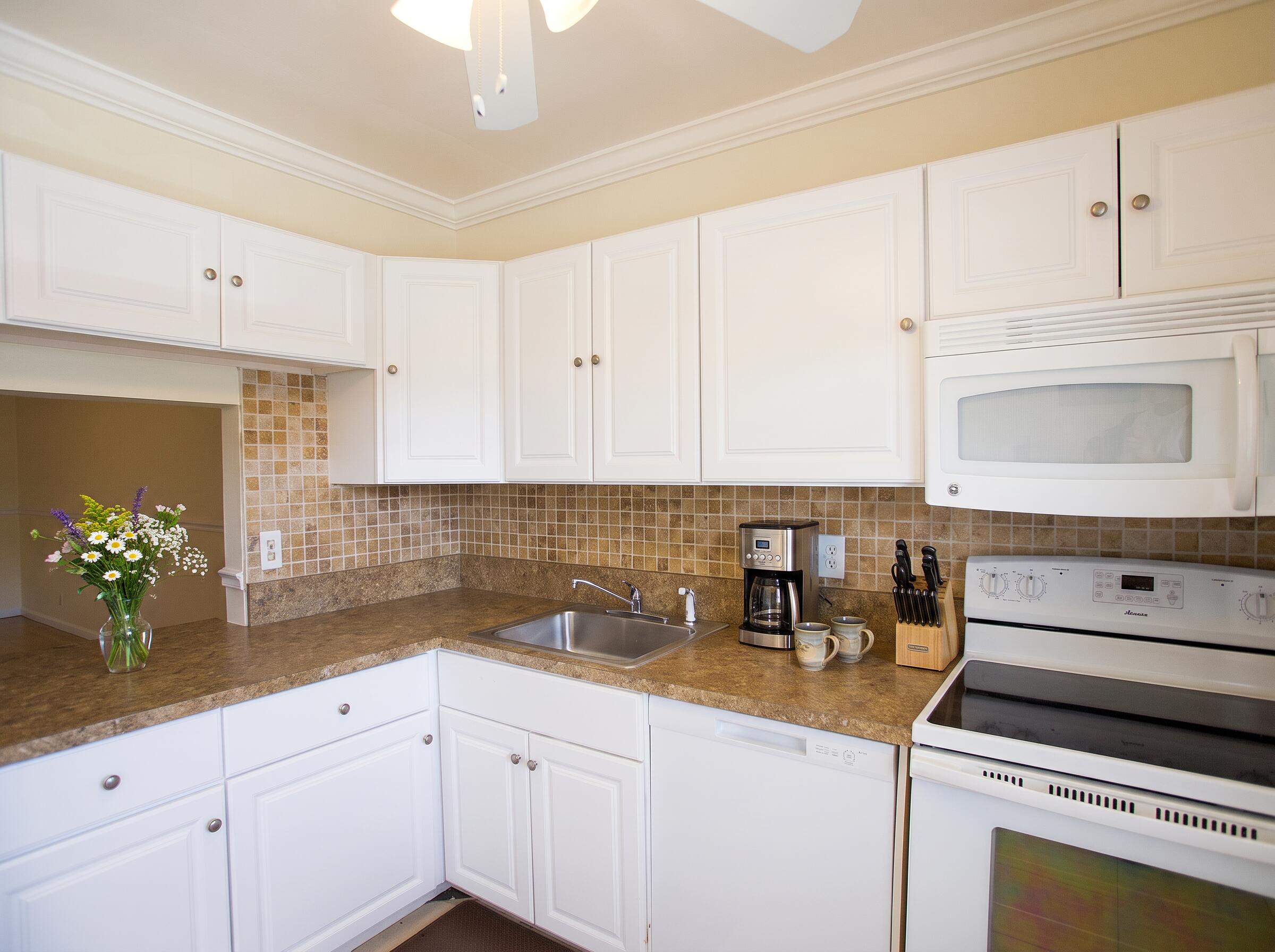 551 NW 80th #203 Margate, FL 33063