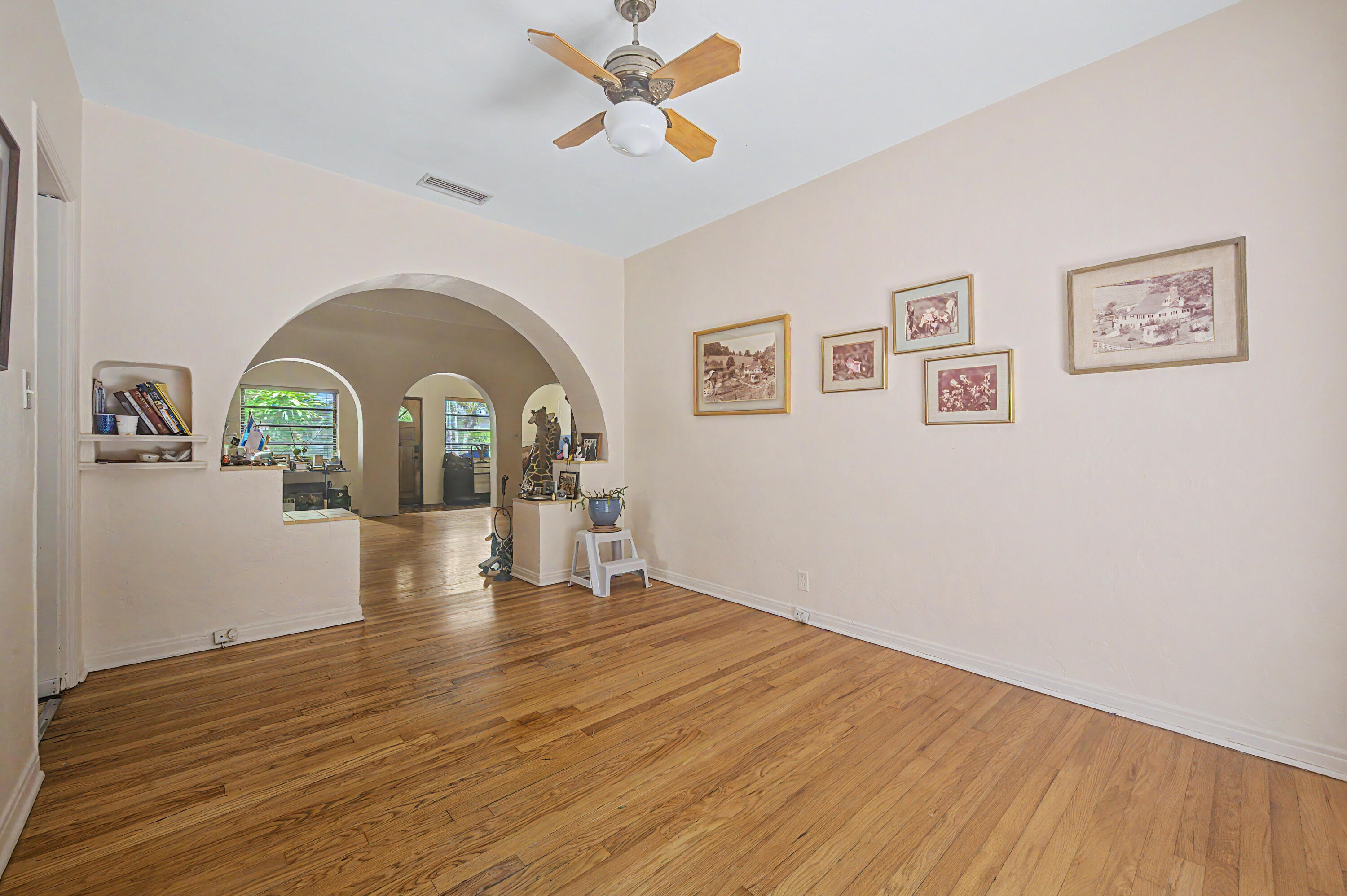 3700 Harlano St Coral Gables, FL 33134