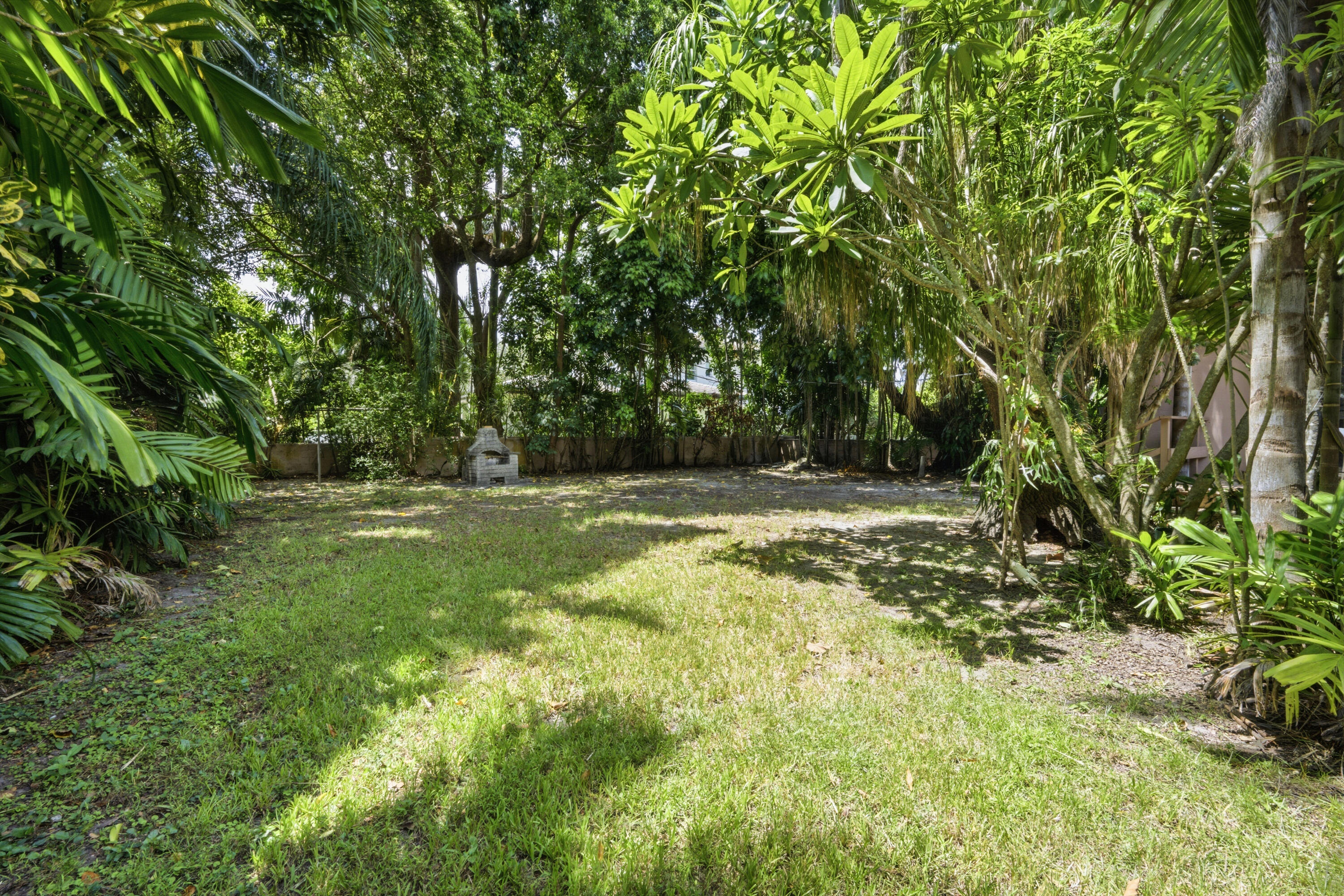 3700 Harlano St Coral Gables, FL 33134
