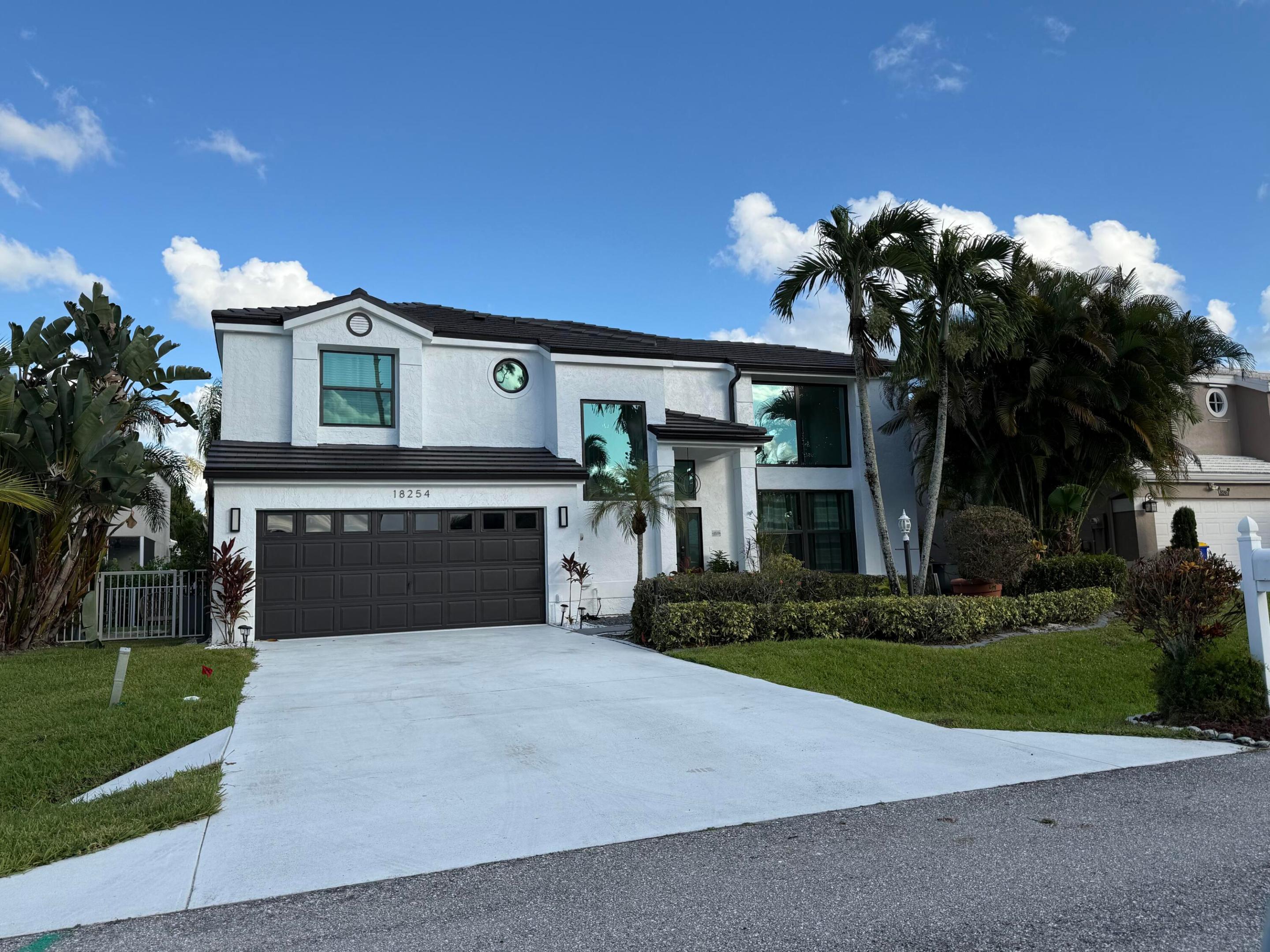 18254 SE Fairview Cir
