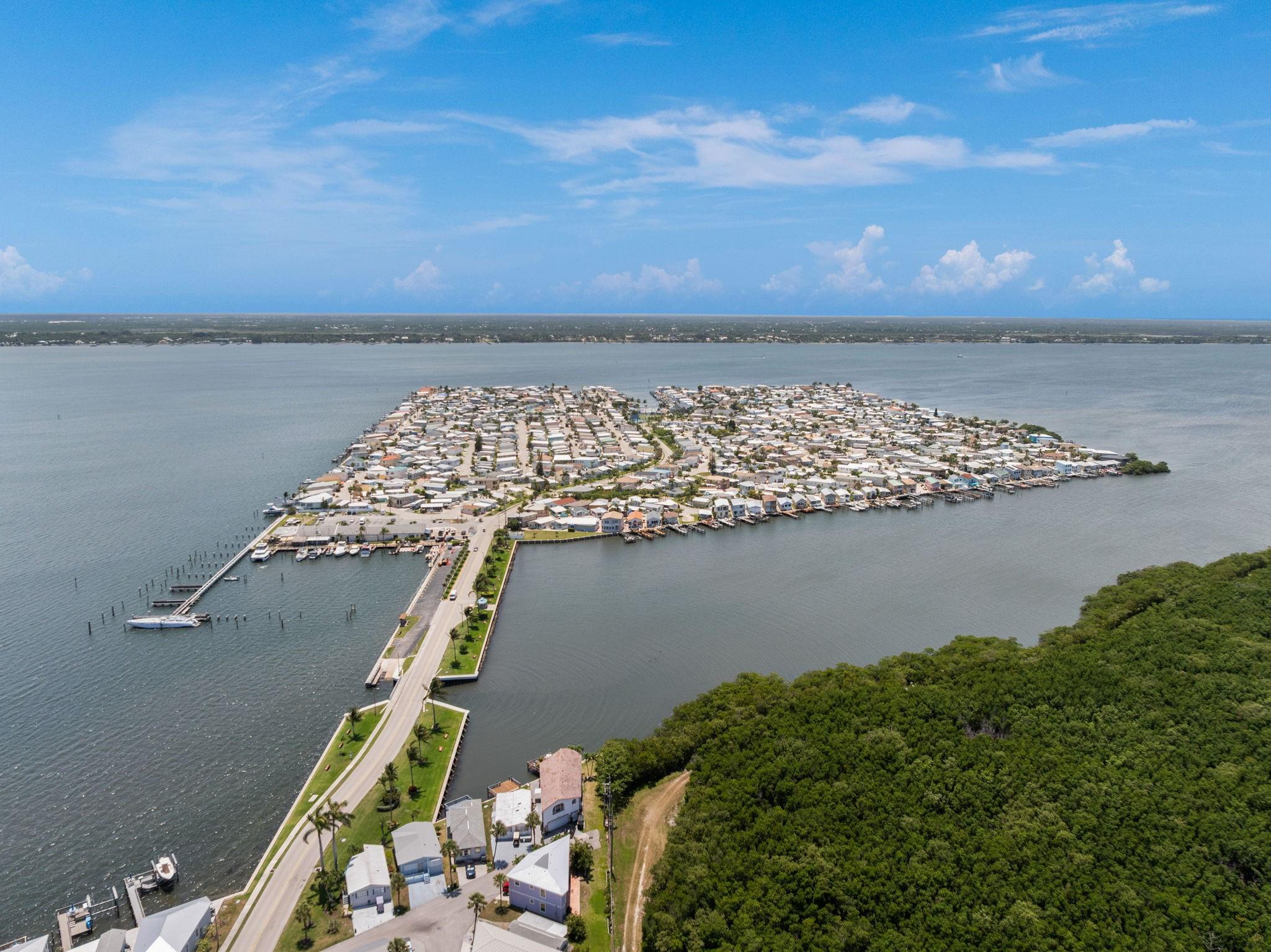 392 Nettles Blvd,Jensen Beach, FL 34957