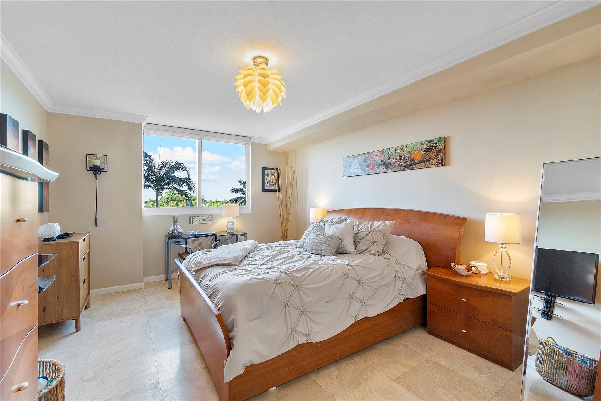 2011 N Ocean Blvd #403 Fort Lauderdale, FL 33305