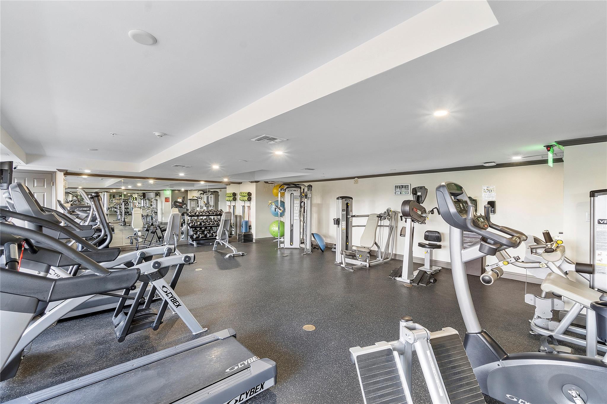 2011 N Ocean Blvd #403 Fort Lauderdale, FL 33305