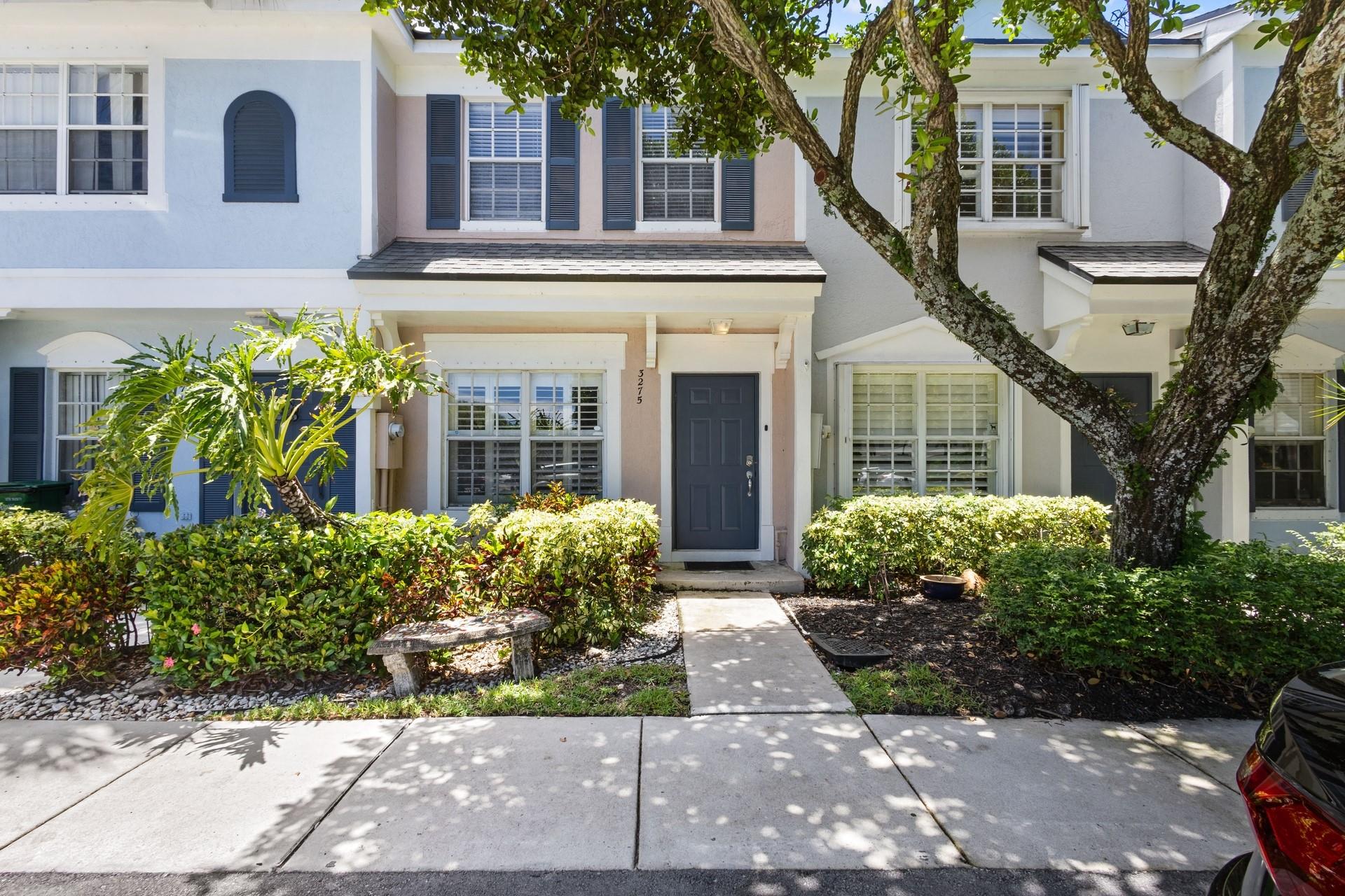 3275 Festival Dr