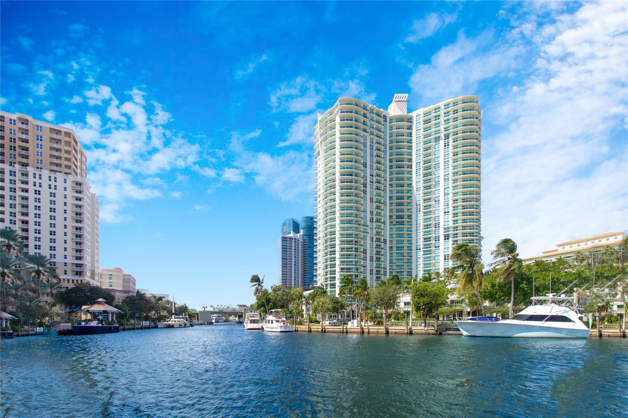 347 N New Riv Dr #205