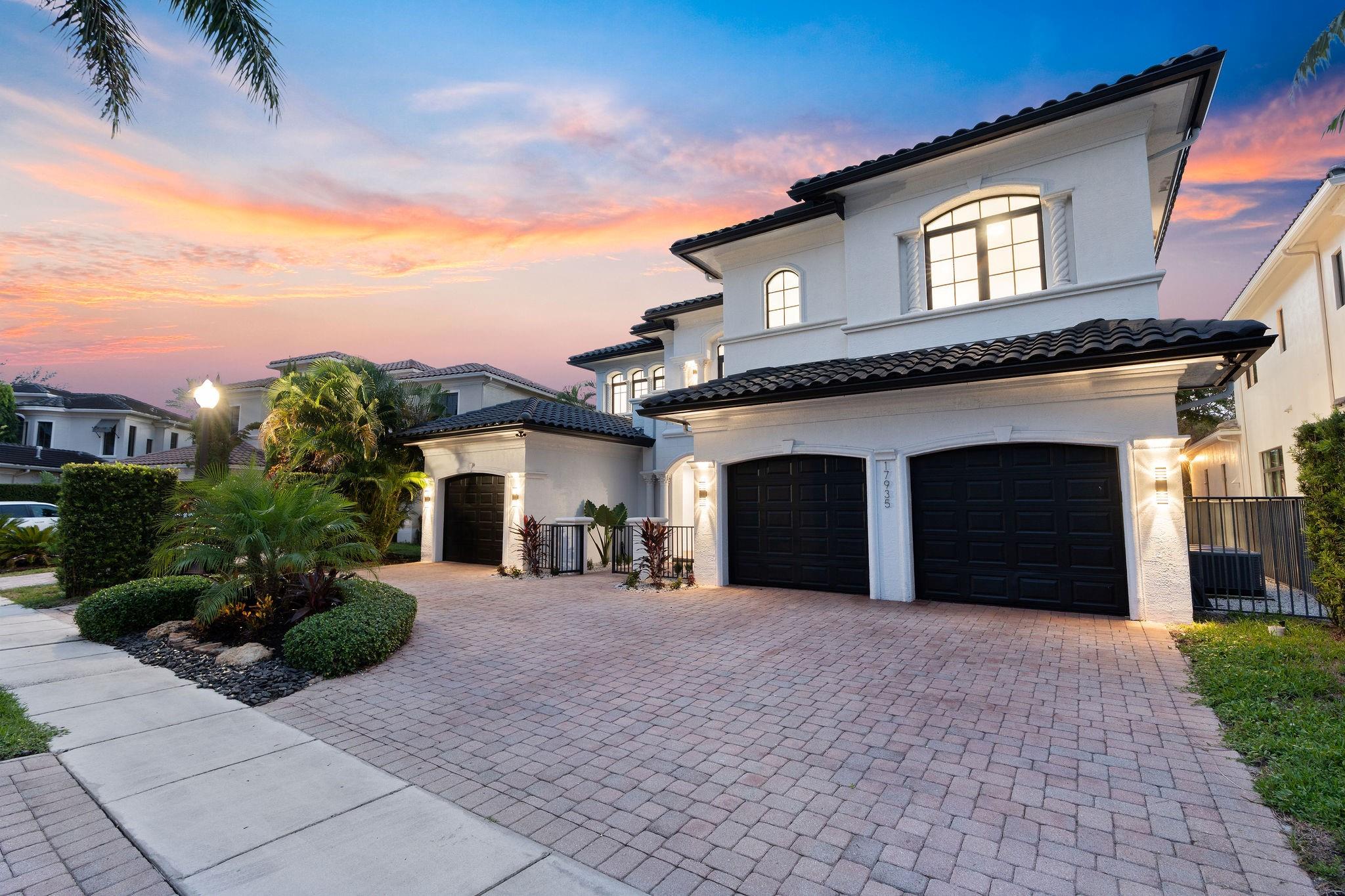 17935 Monte Vis Dr