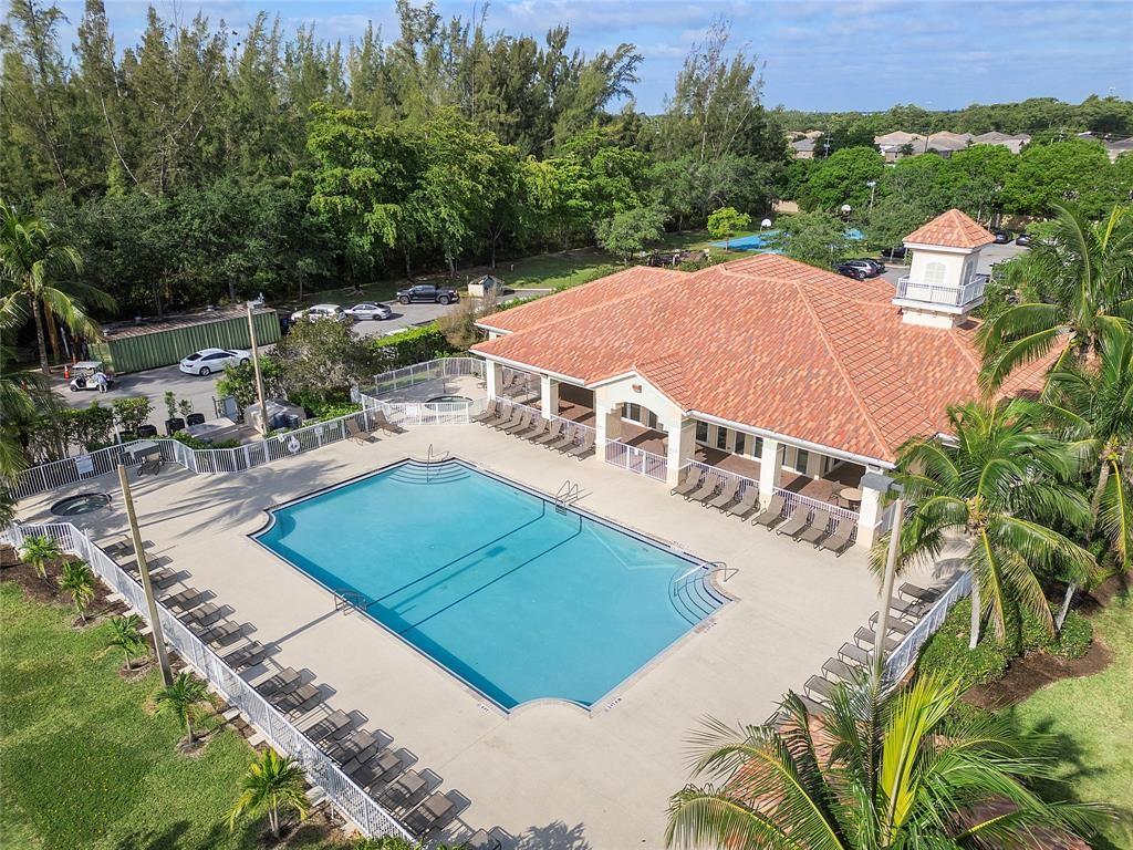 4723 SW 12th Pl Deerfield Beach, FL 33442