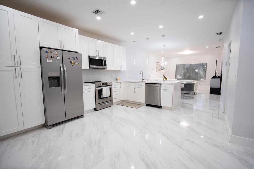 4723 SW 12th Pl Deerfield Beach, FL 33442