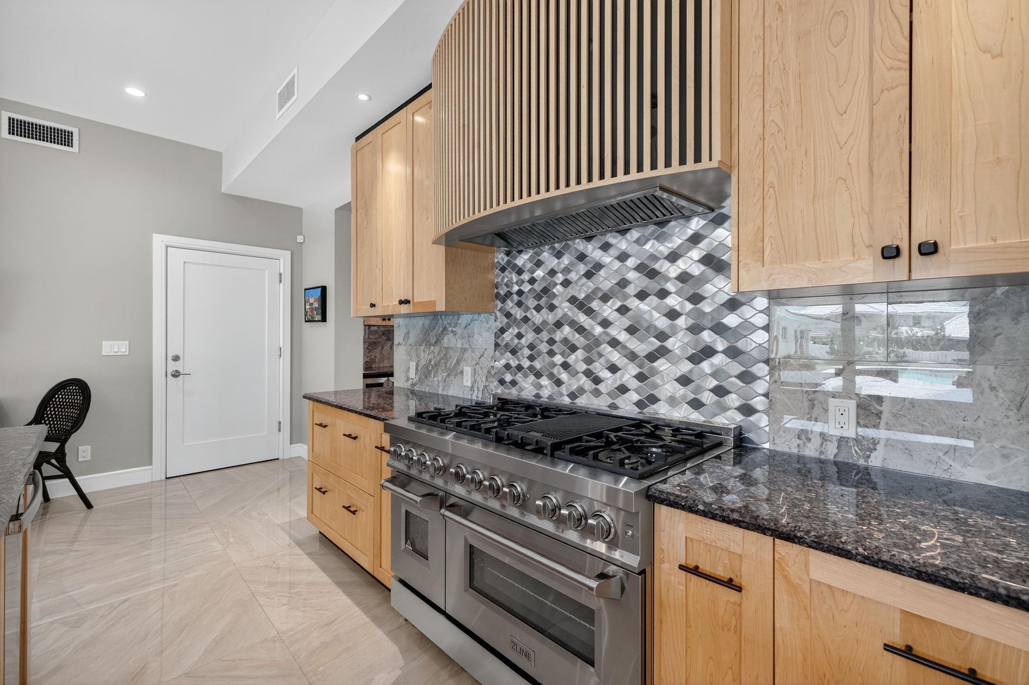 2024 Harbourview Dr Fort Lauderdale, FL 33316