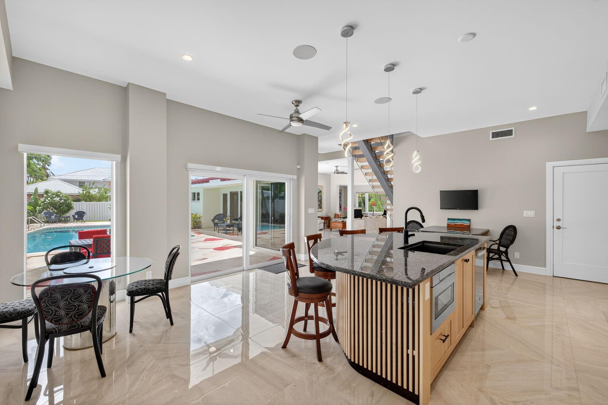 2024 Harbourview Dr Fort Lauderdale, FL 33316