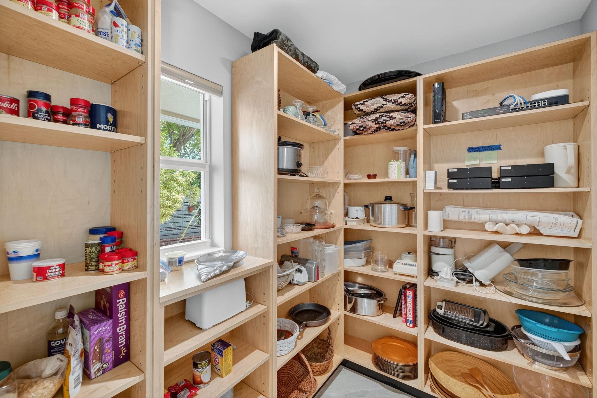 2024 Harbourview Dr Fort Lauderdale, FL 33316