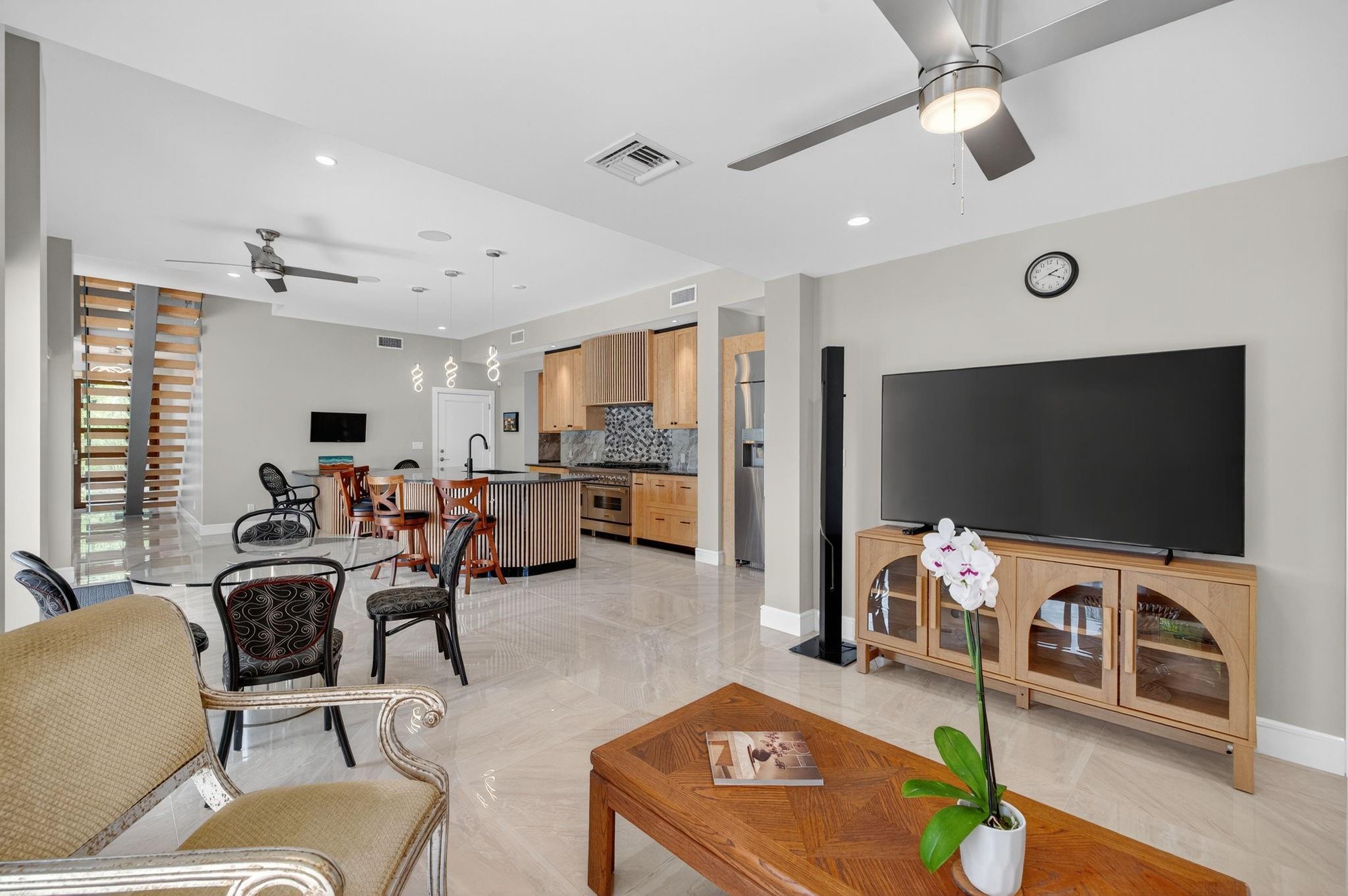 2024 Harbourview Dr Fort Lauderdale, FL 33316