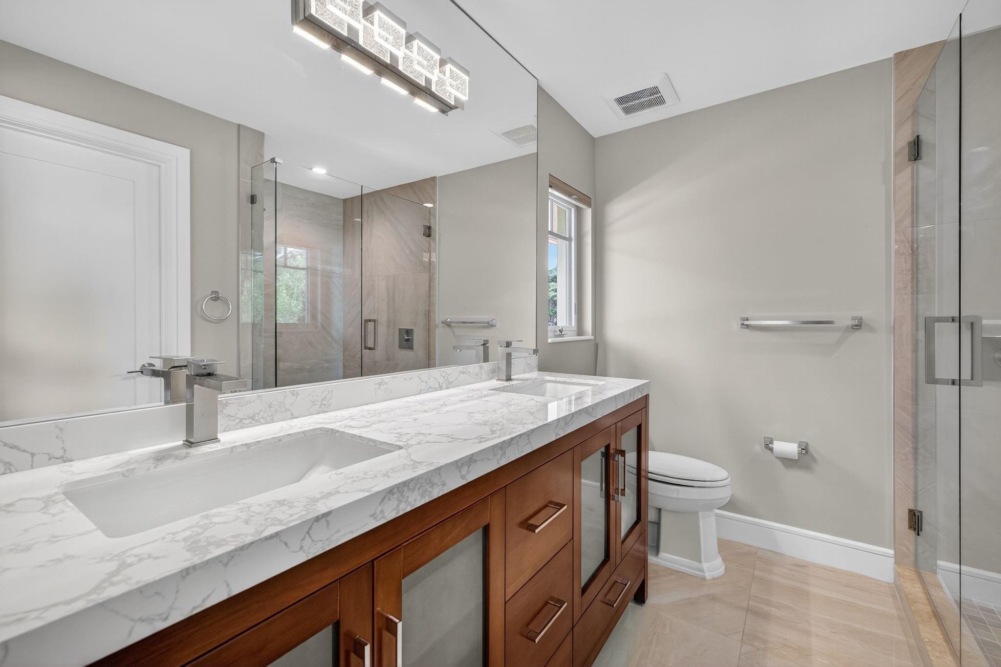 2024 Harbourview Dr Fort Lauderdale, FL 33316